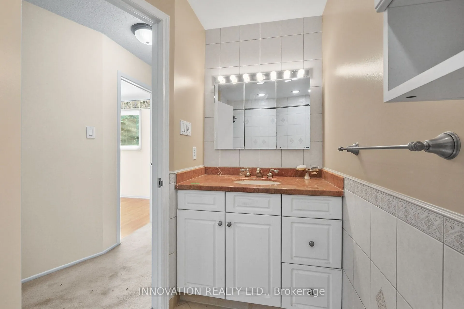 14 Chimo Drive