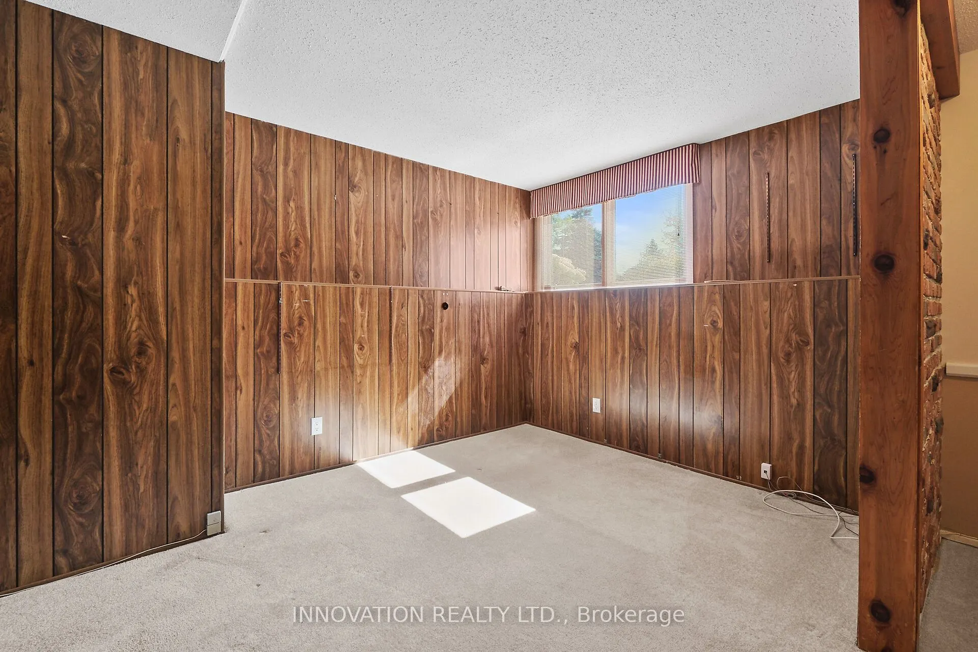 14 Chimo Drive
