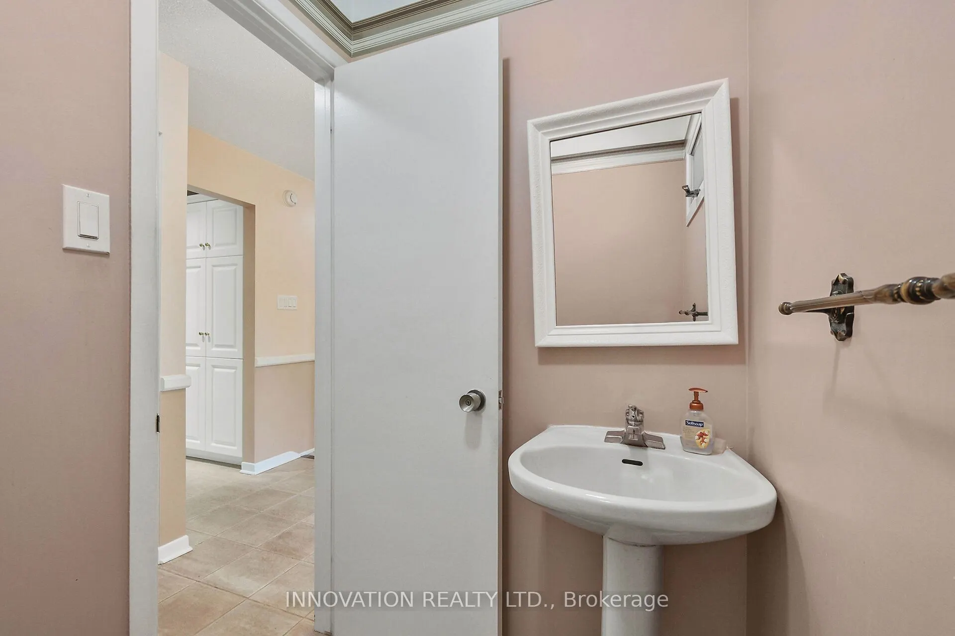14 Chimo Drive
