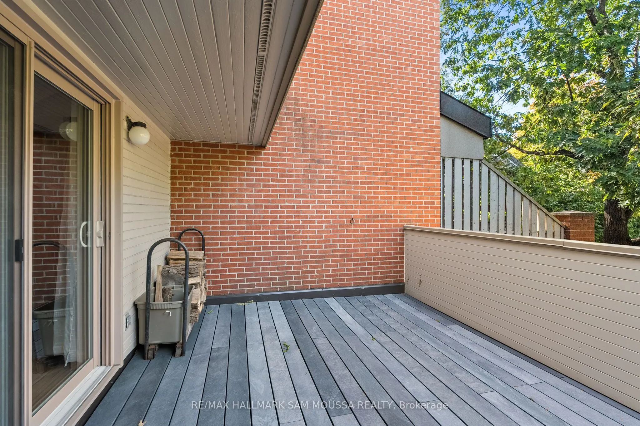 60 Greenfield Avenue