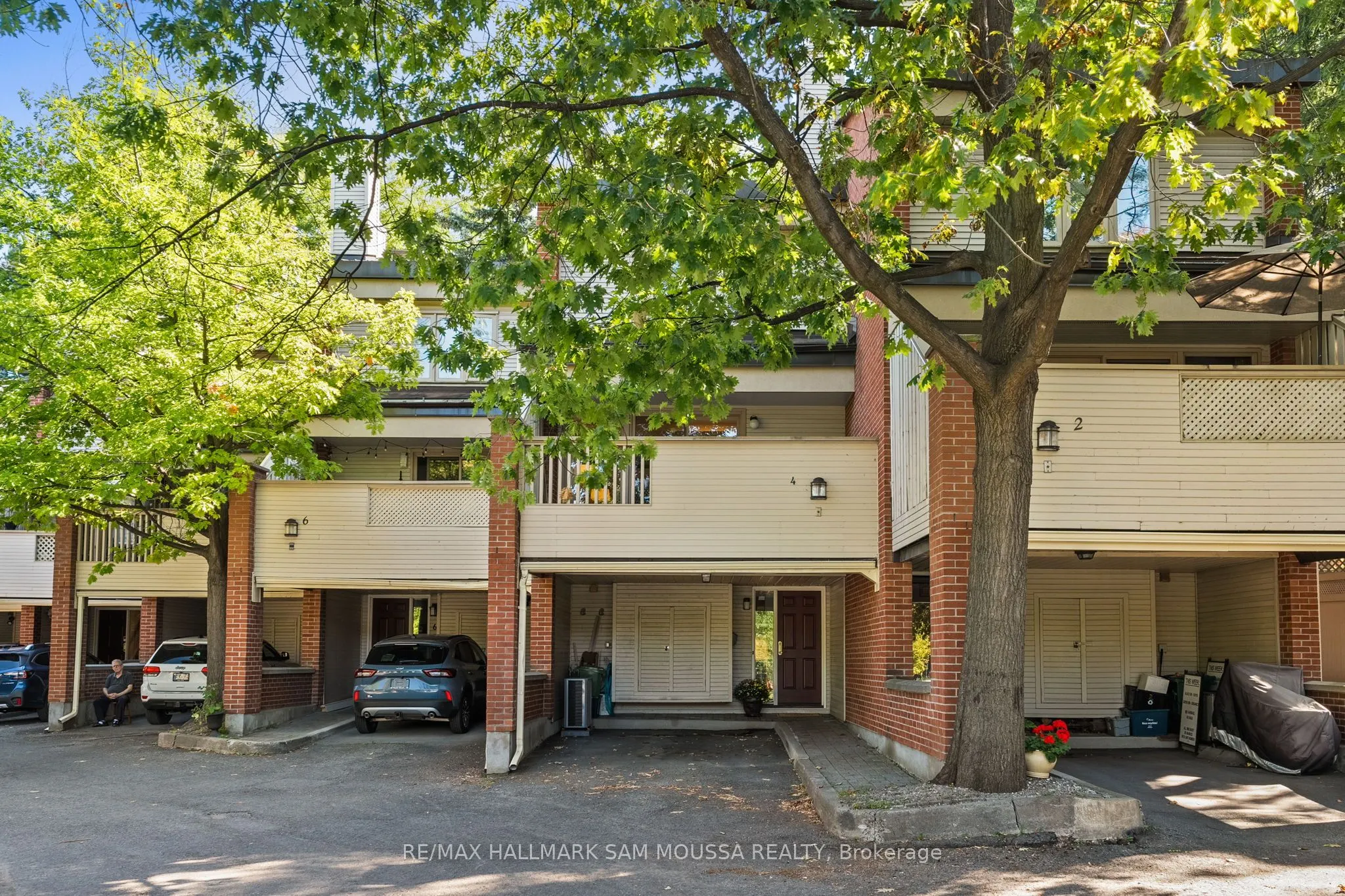 60 Greenfield Avenue