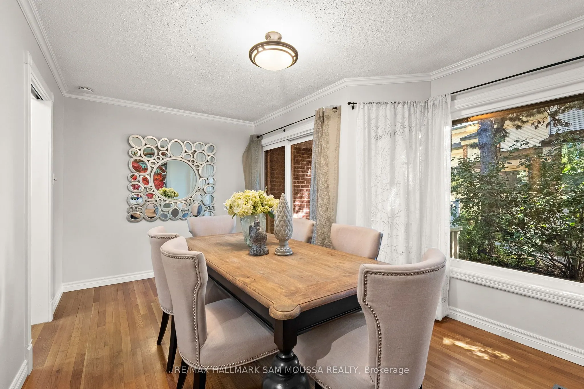 60 Greenfield Avenue