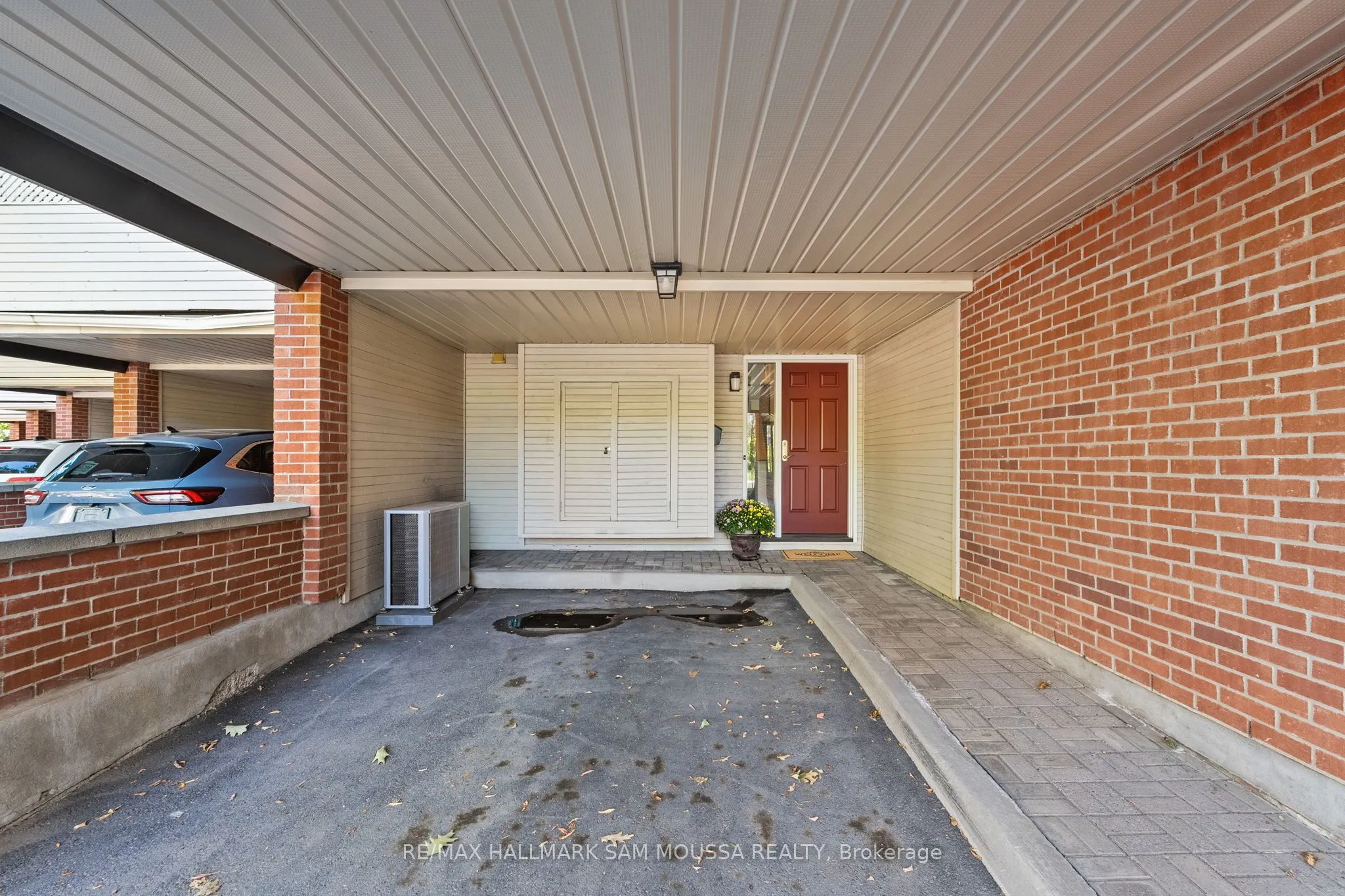 60 Greenfield Avenue
