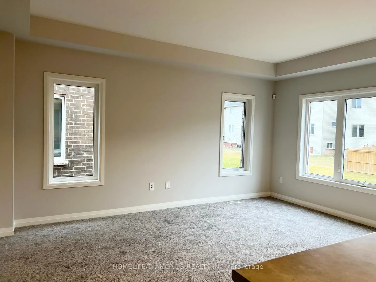 121 ALICIA Crescent