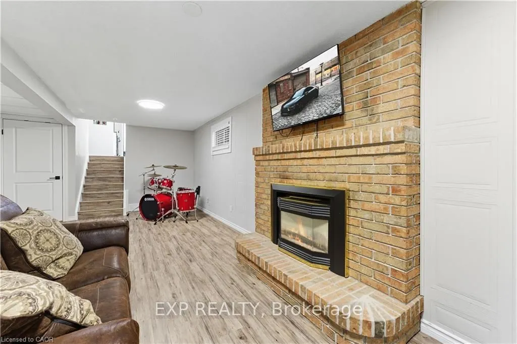 117 Northlake Drive, #A