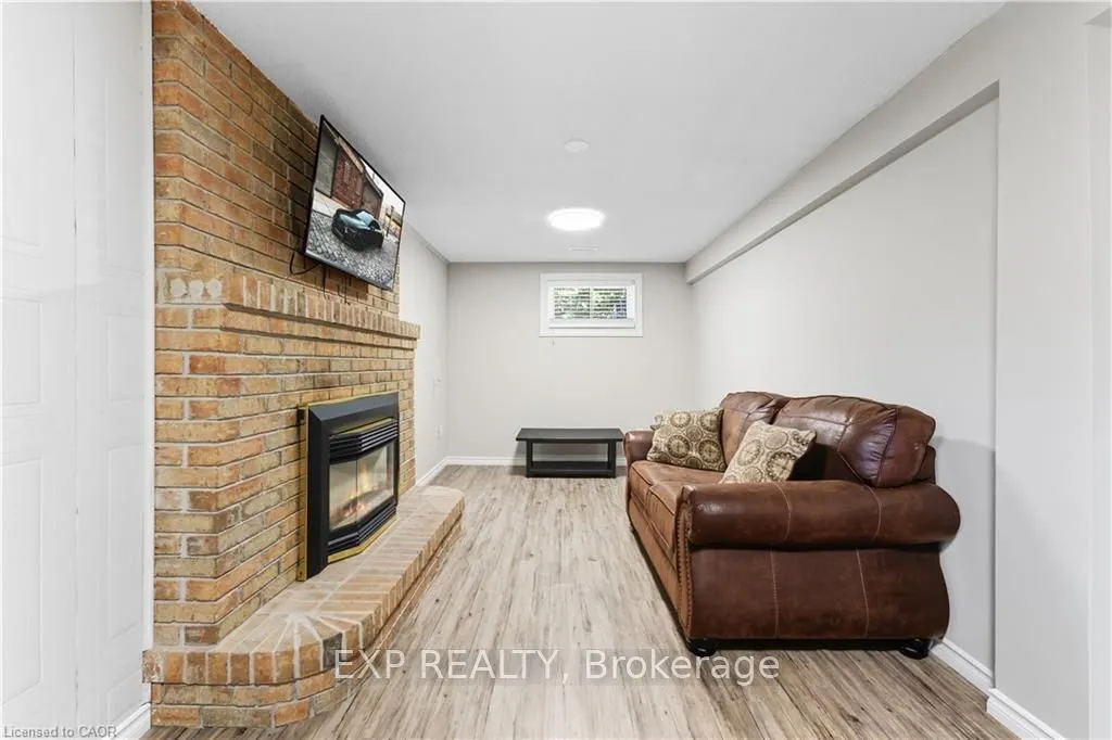 117 Northlake Drive, #A