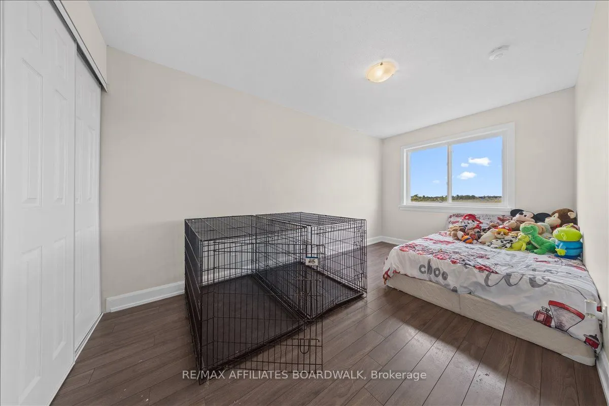 15 Vimy Ridge Crescent