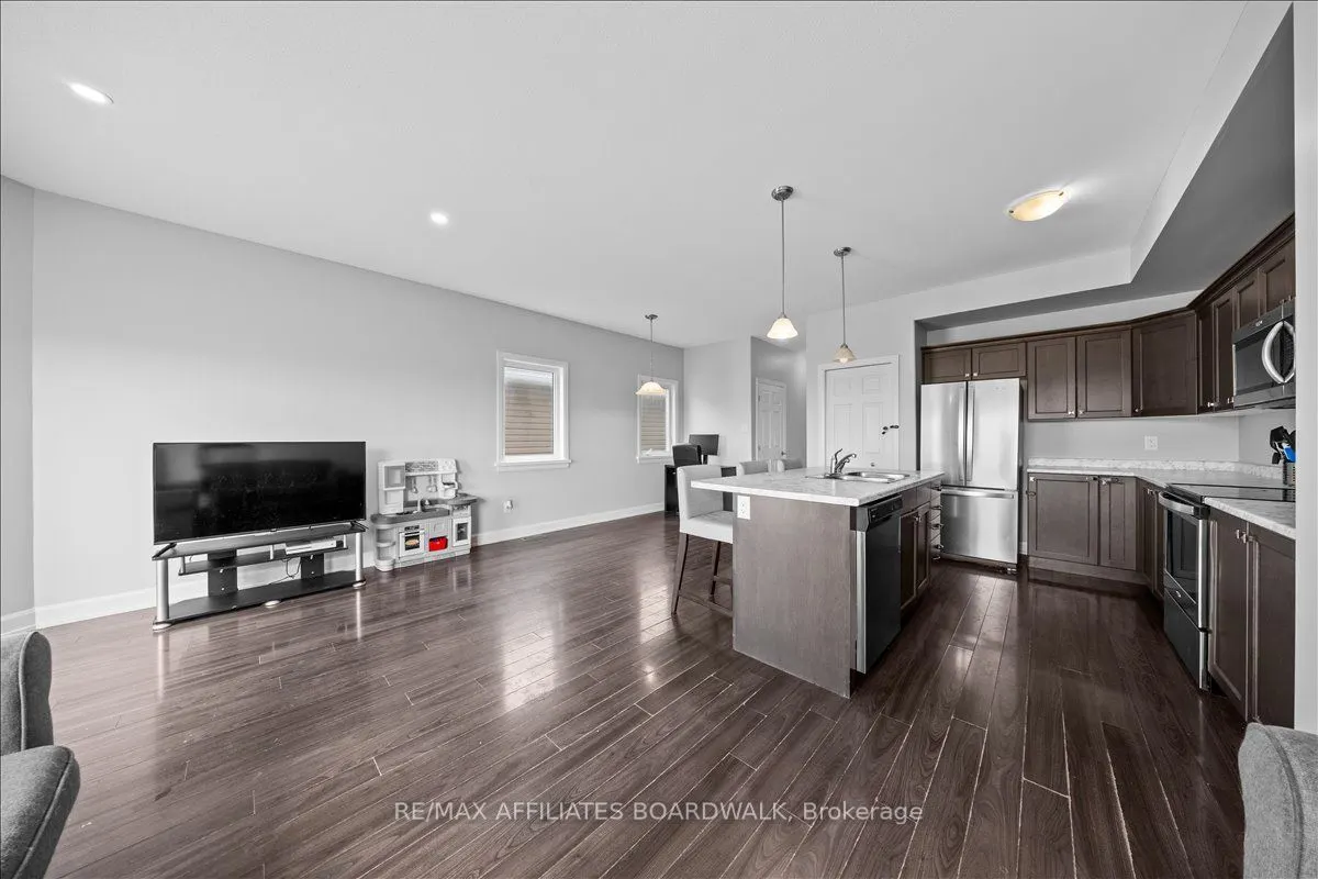 15 Vimy Ridge Crescent