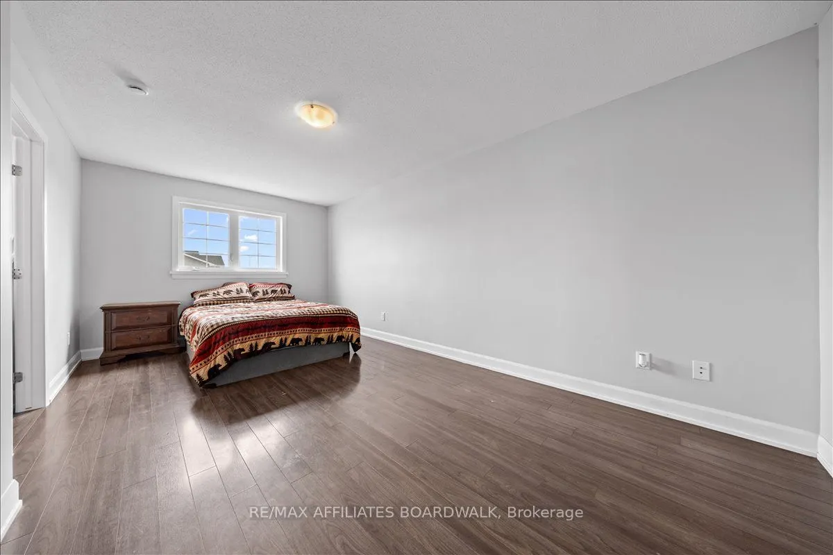 15 Vimy Ridge Crescent