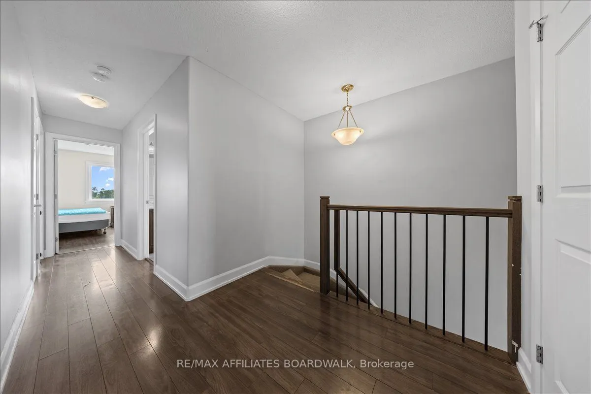 15 Vimy Ridge Crescent