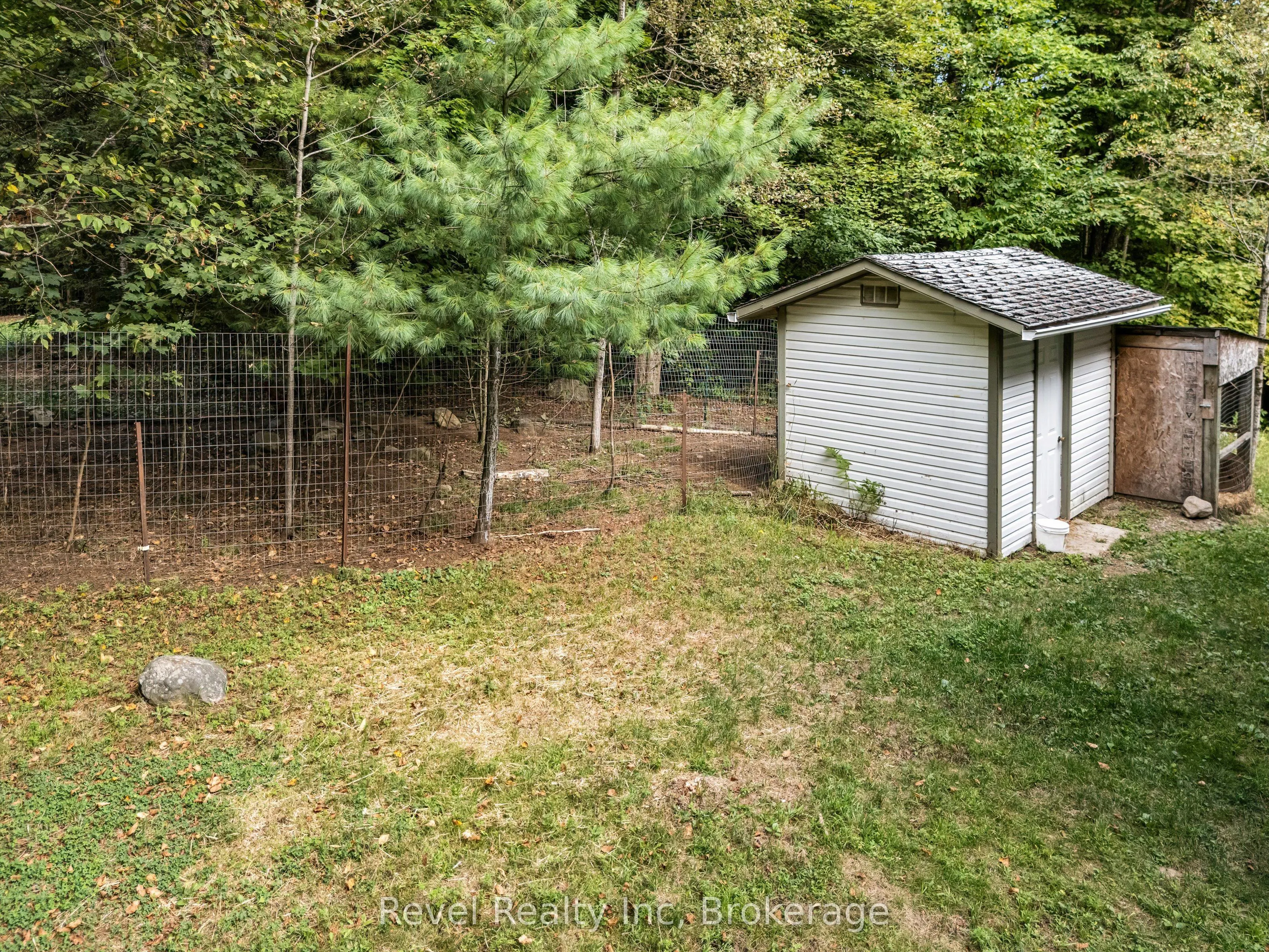 1326 Echo Lake Road