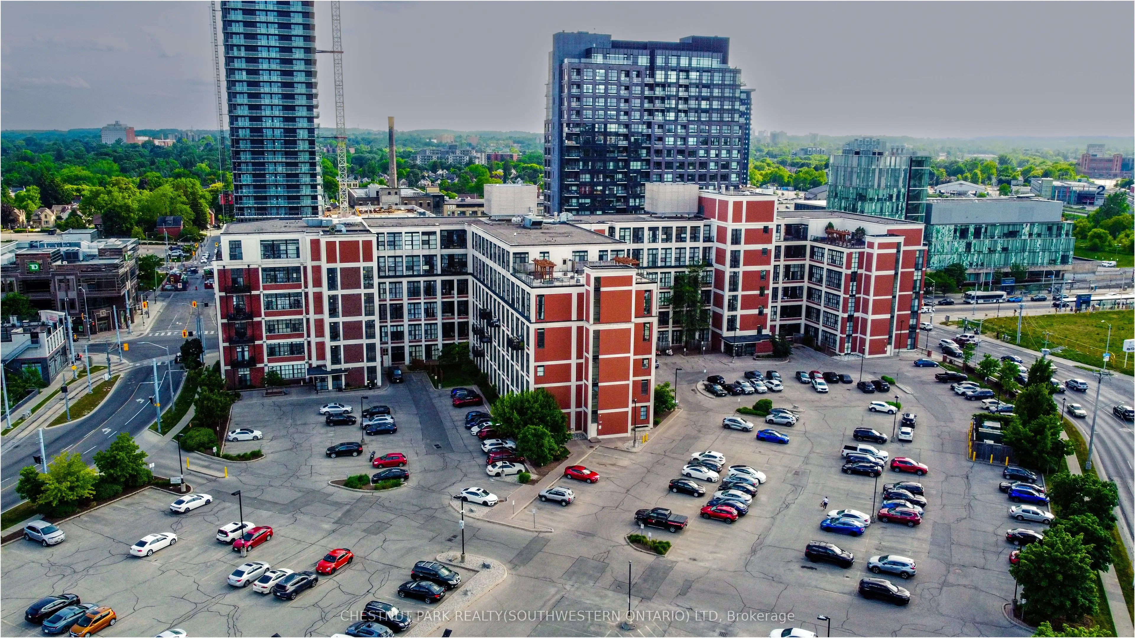 404 King Street W