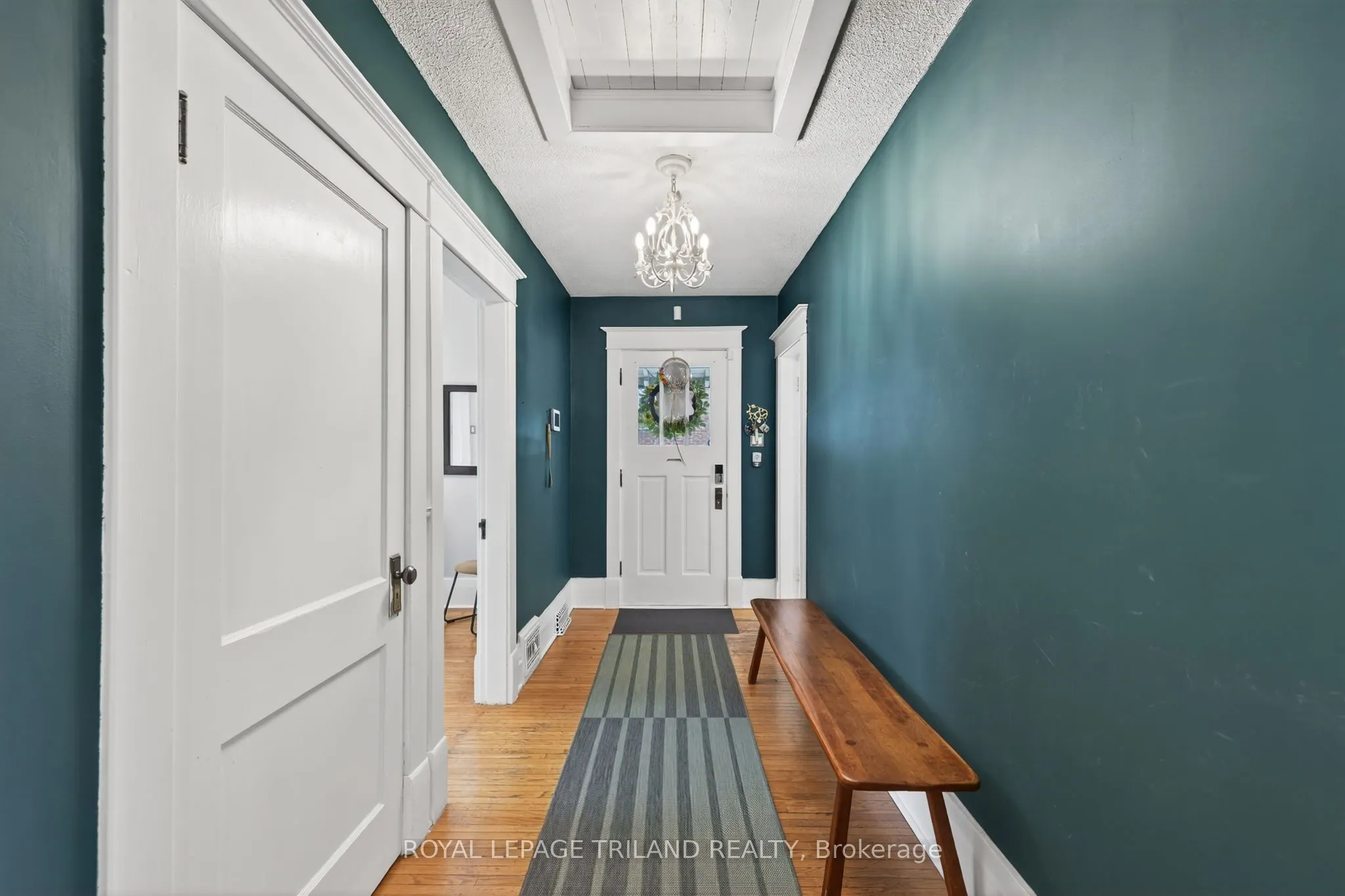 263 Ridout Street S