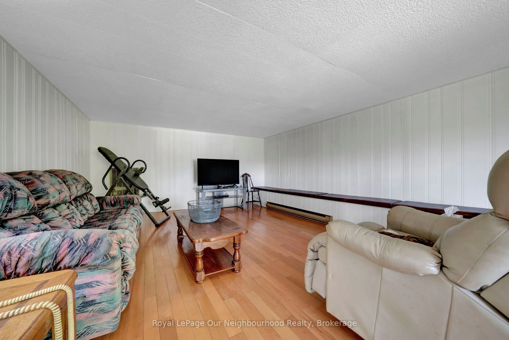 9 Columbus Street S