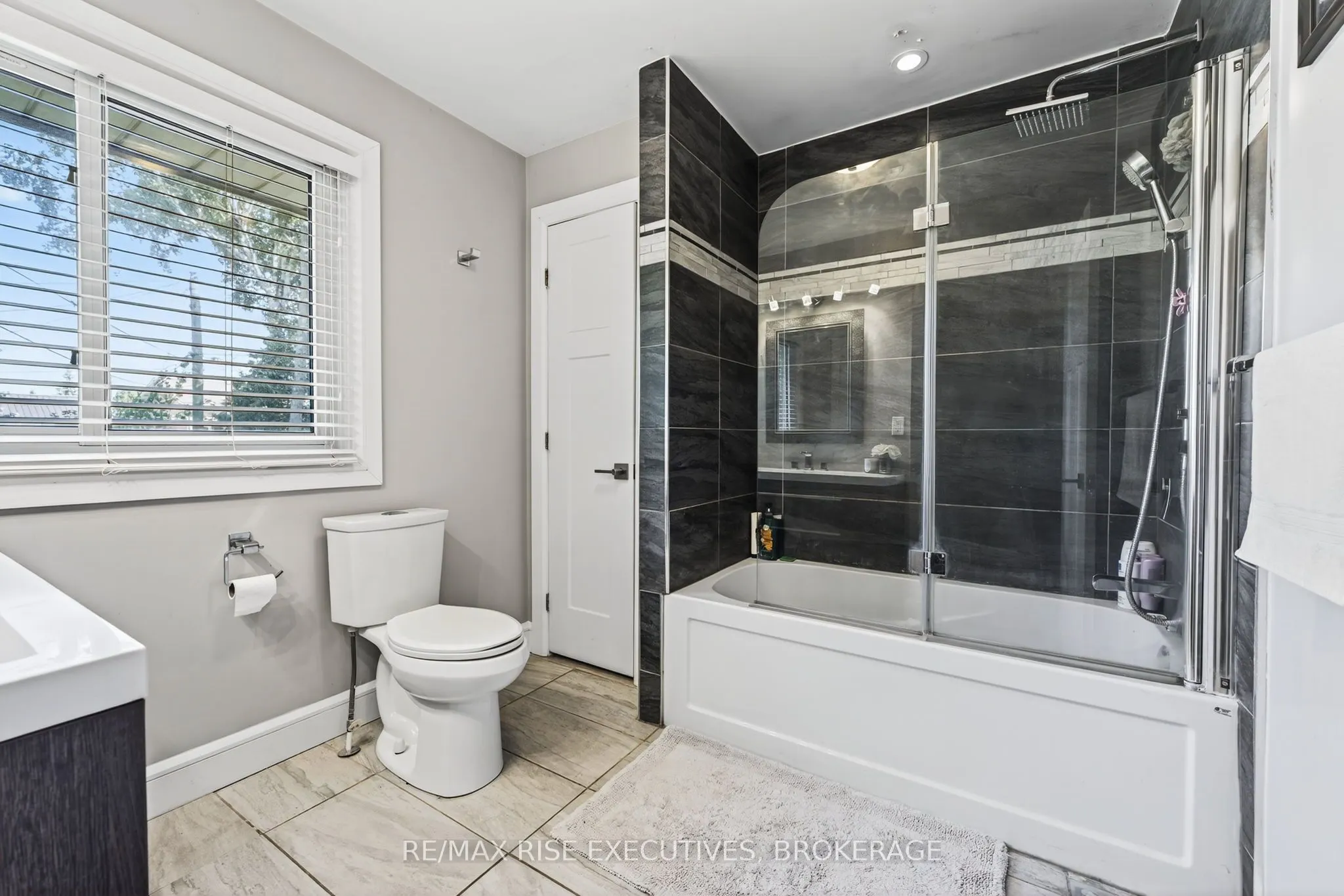 309 Arrowhead Place