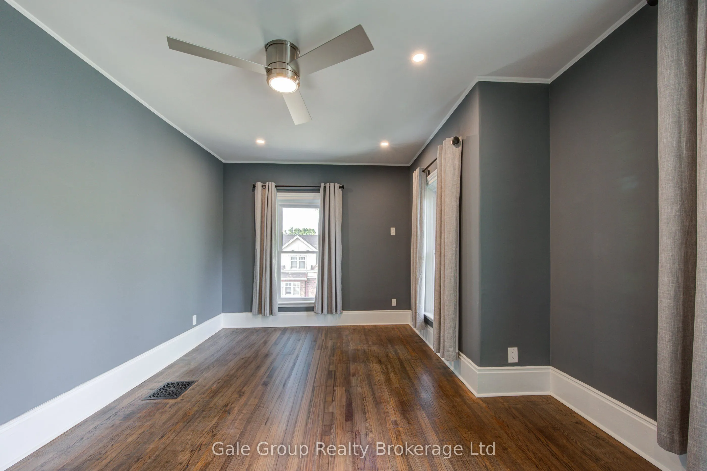 155 Vansittart Avenue