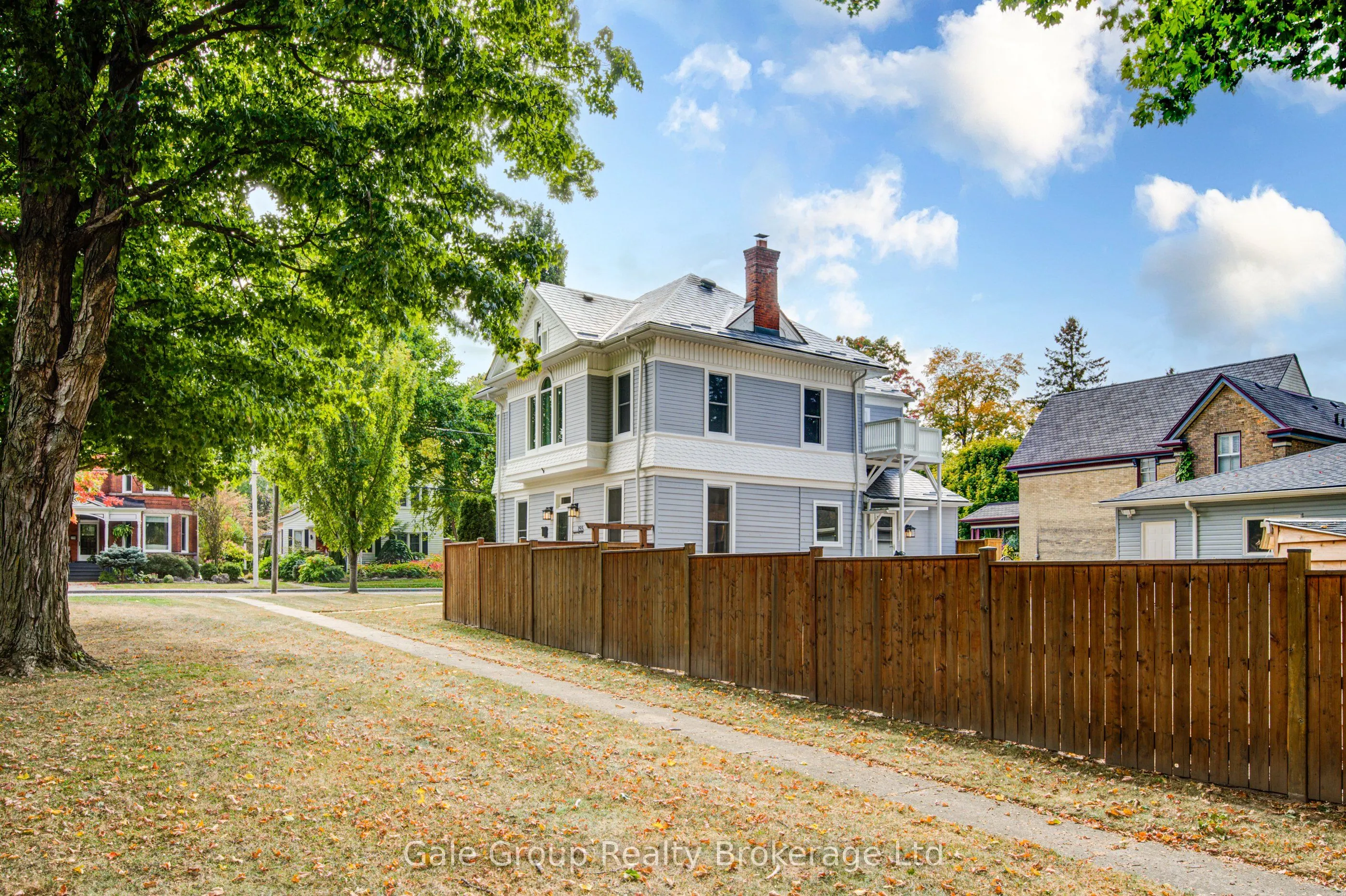 155 Vansittart Avenue