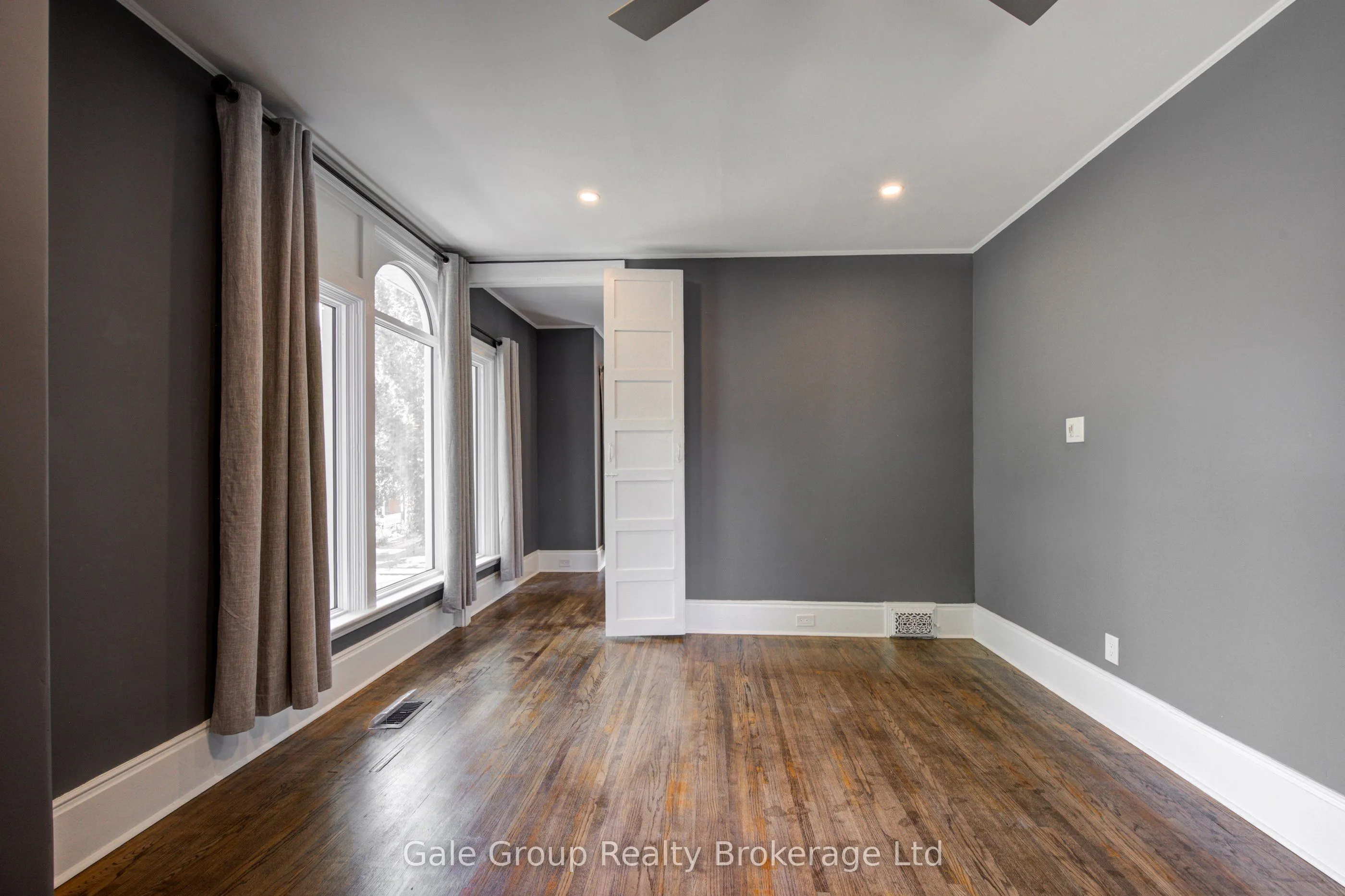 155 Vansittart Avenue