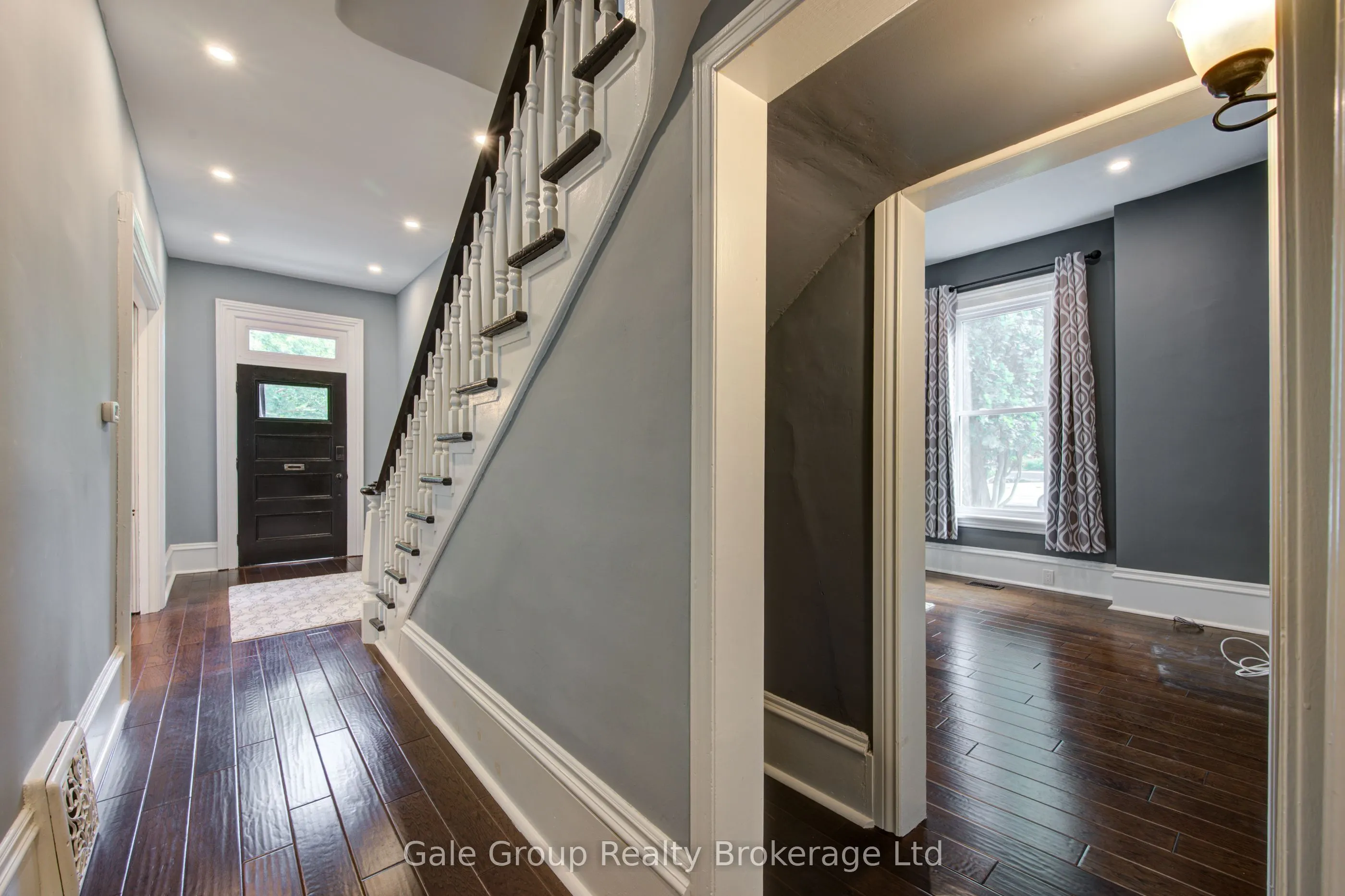 155 Vansittart Avenue
