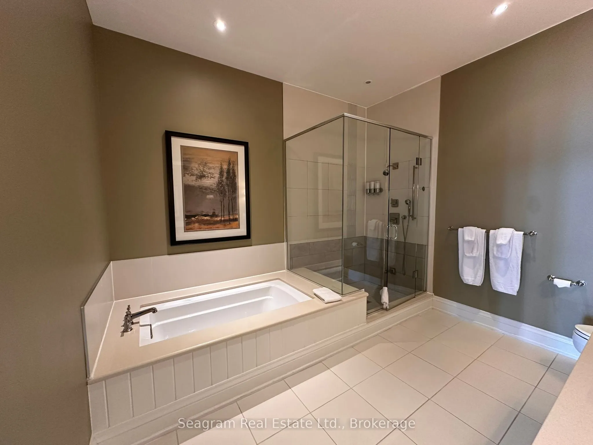 1003 Matthews Drive, #Cottage #4