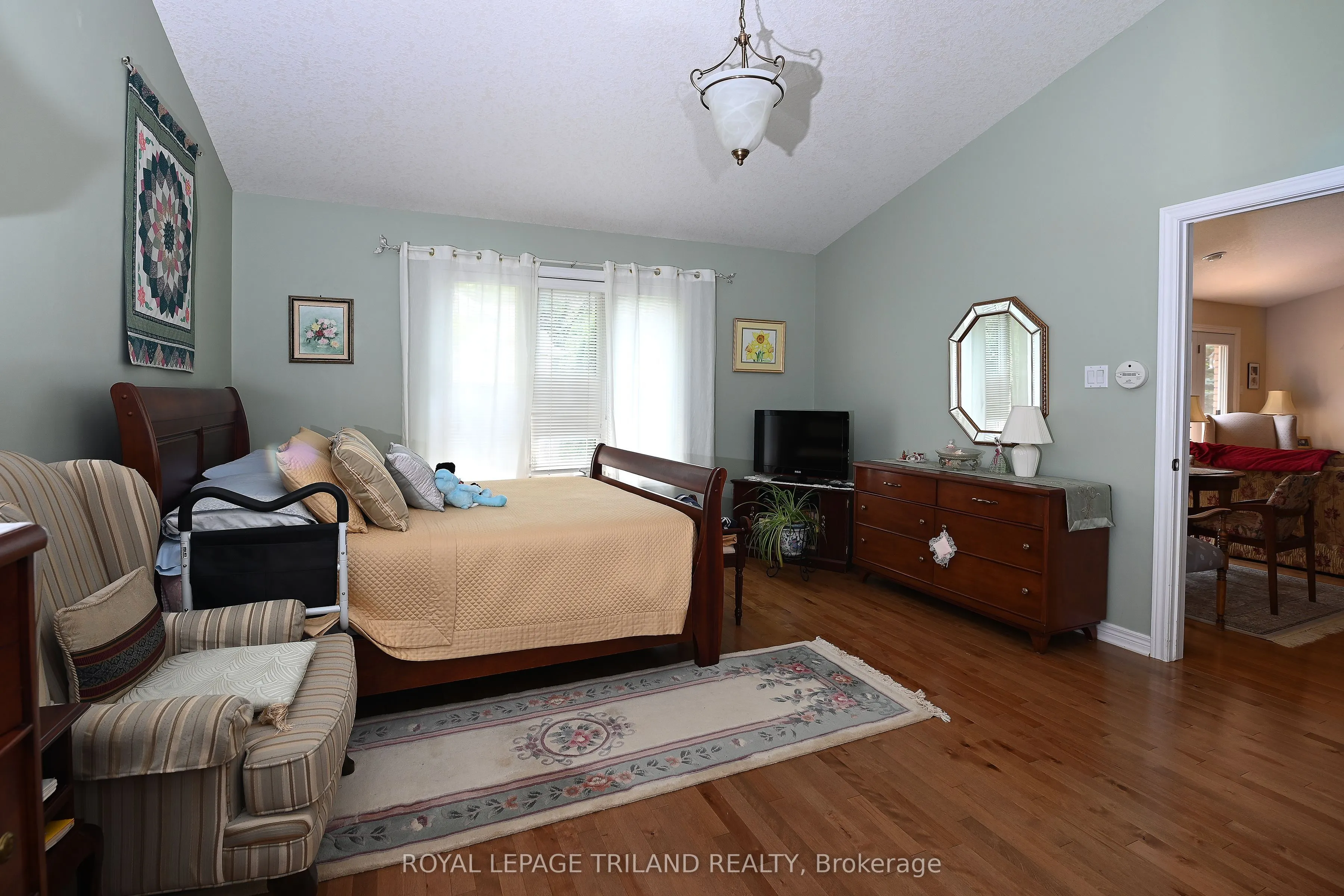 4067 COLONEL TALBOT Road, #5