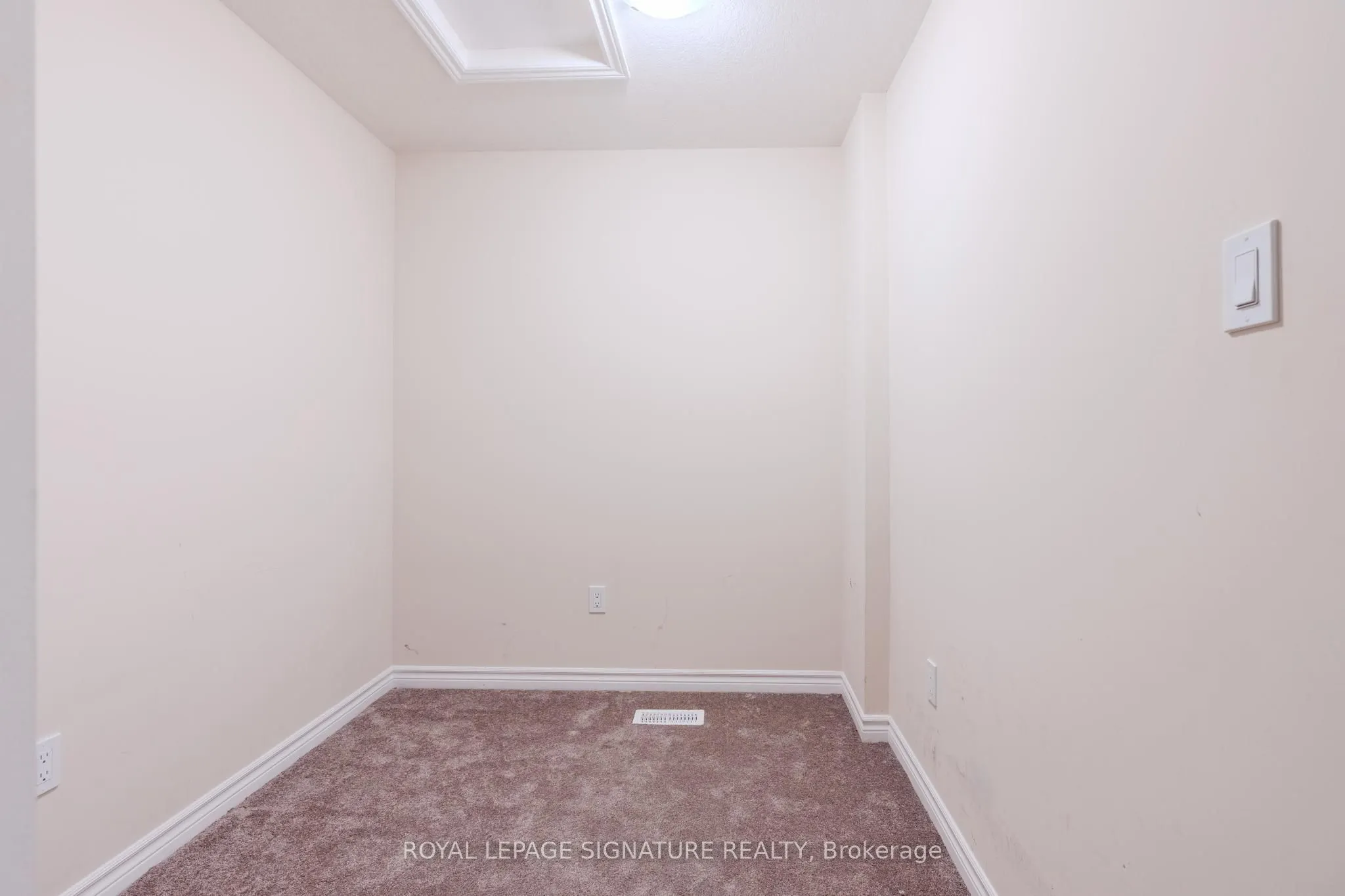 677 Park Road N, #149