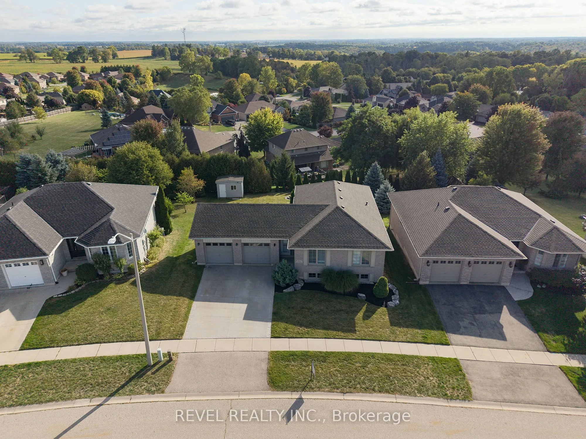 52 Sunnyside Drive
