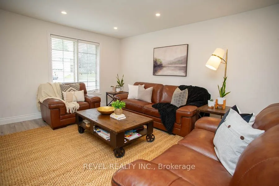 52 Sunnyside Drive