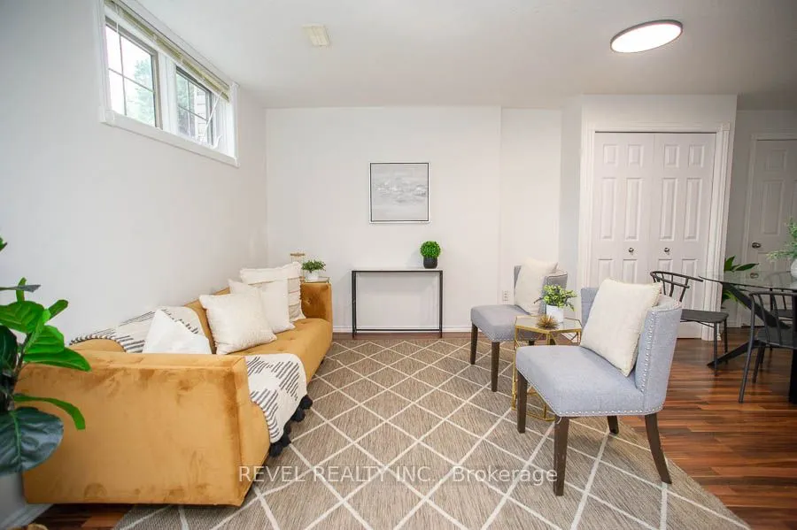 52 Sunnyside Drive