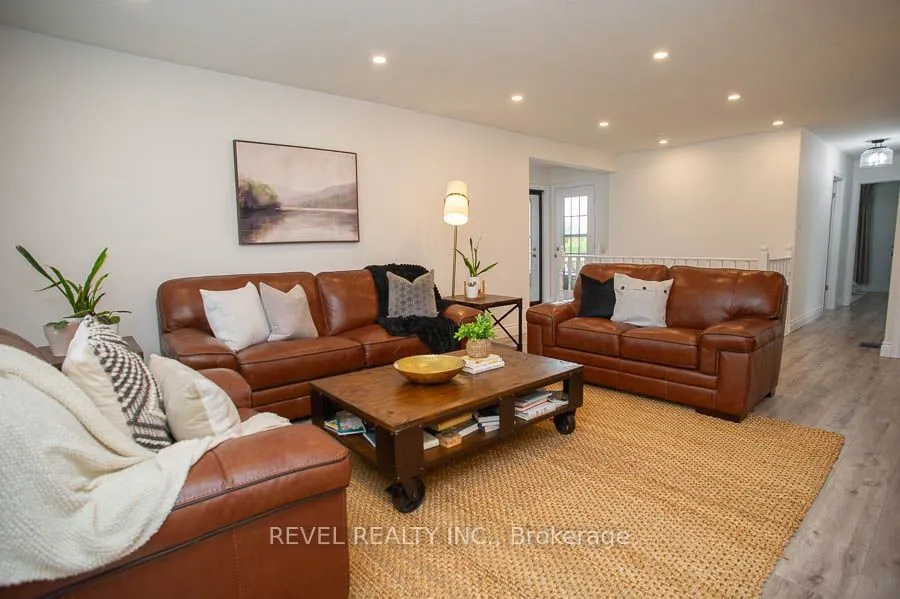 52 Sunnyside Drive