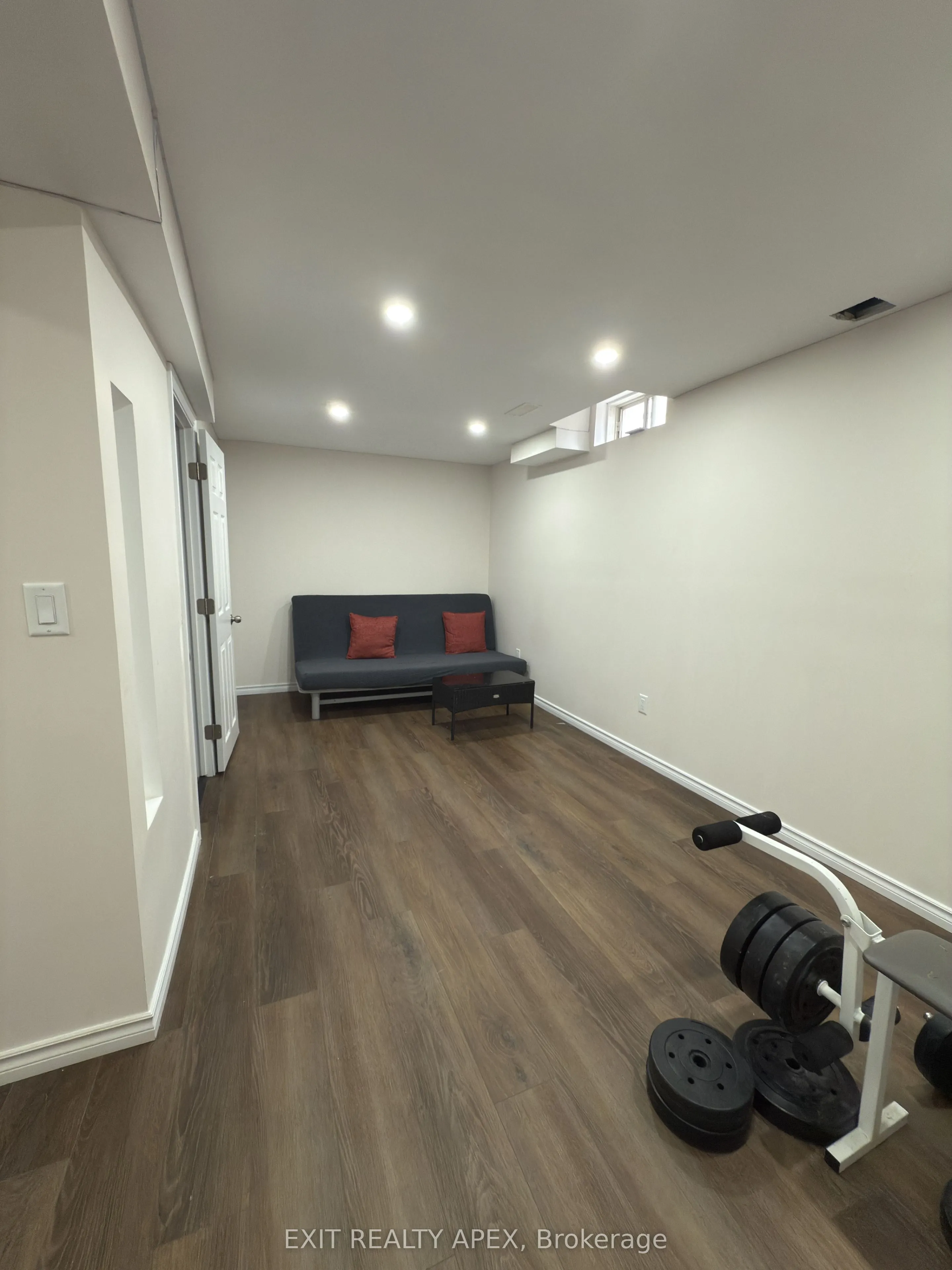 76 Frances Avenue, #9