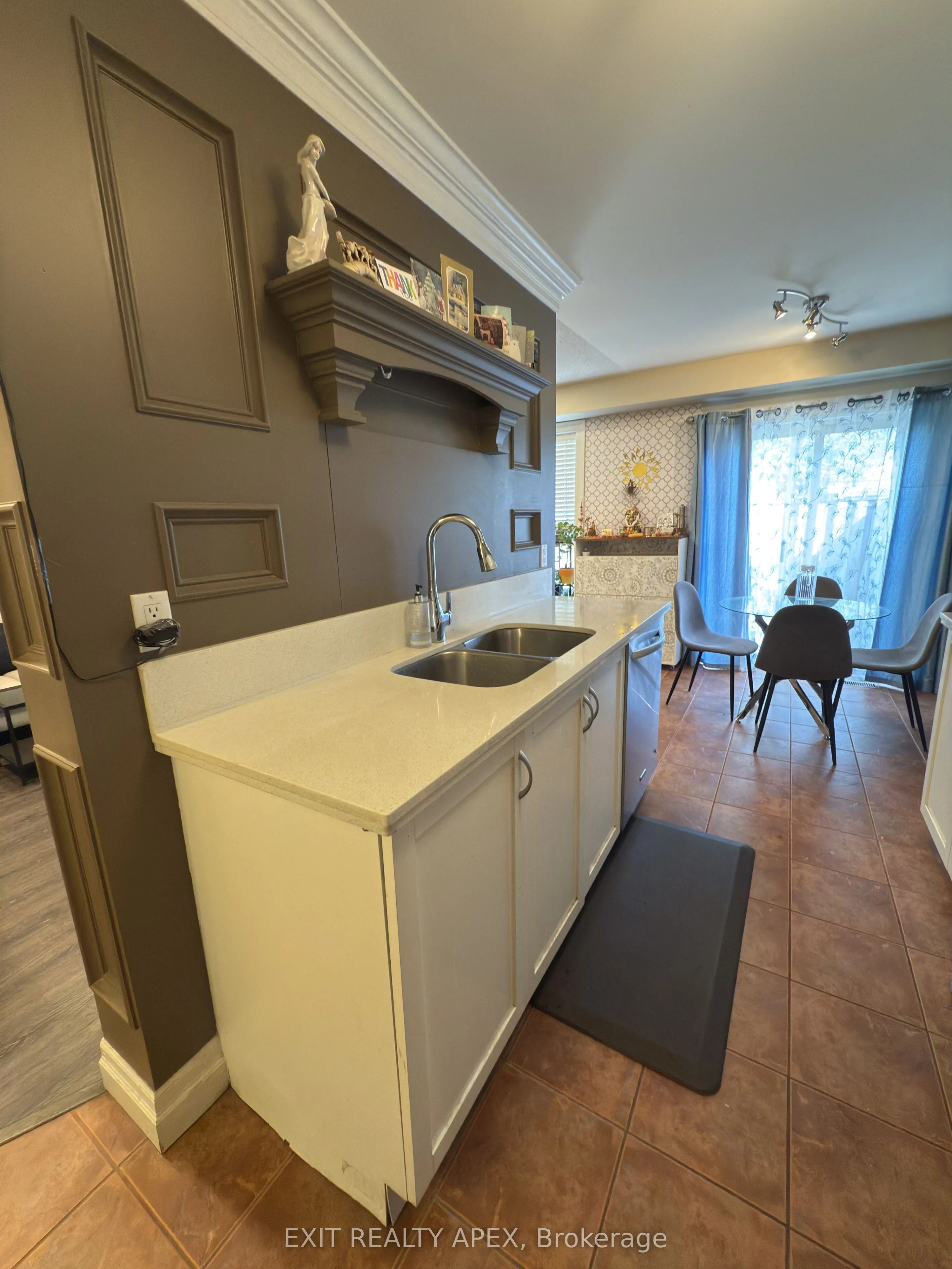 76 Frances Avenue, #9