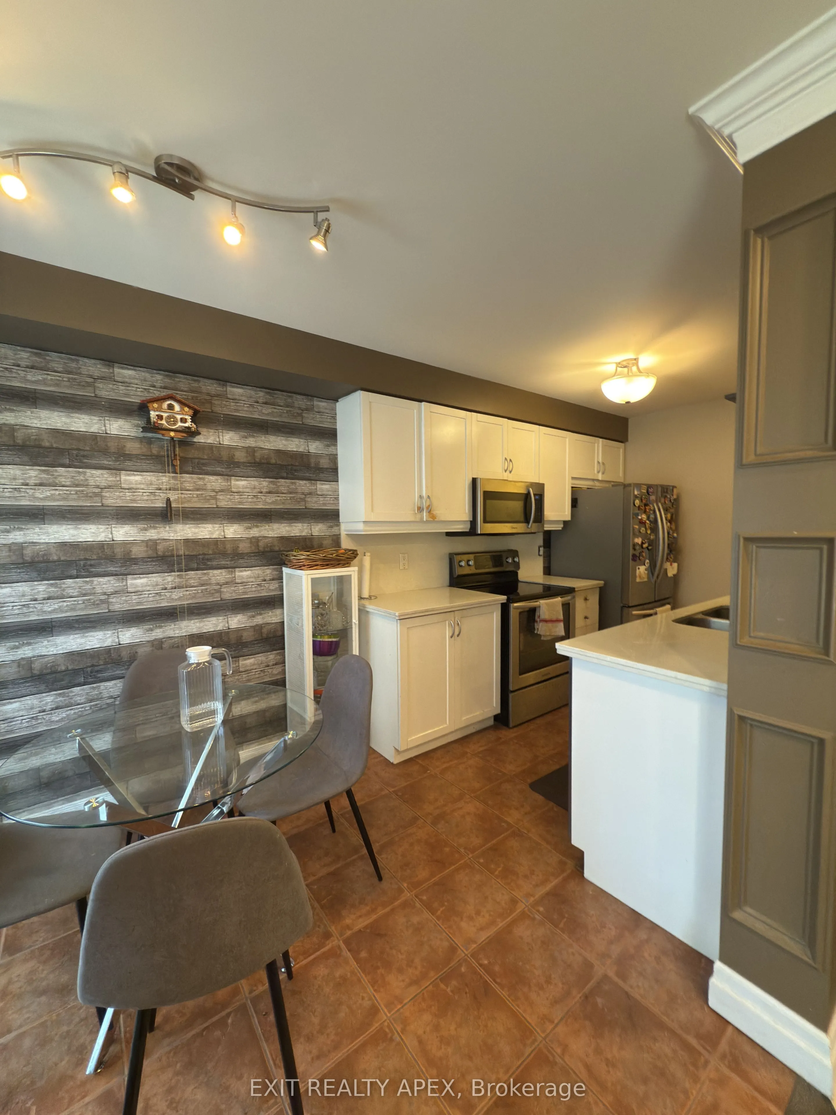 76 Frances Avenue, #9