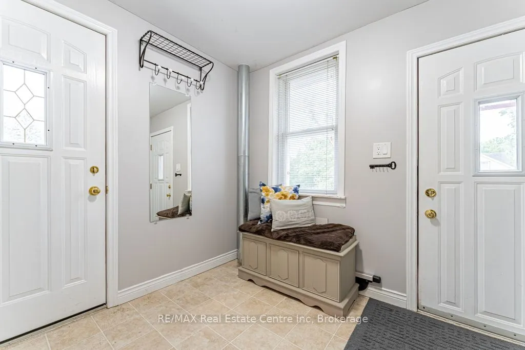 14 Riverside Drive W