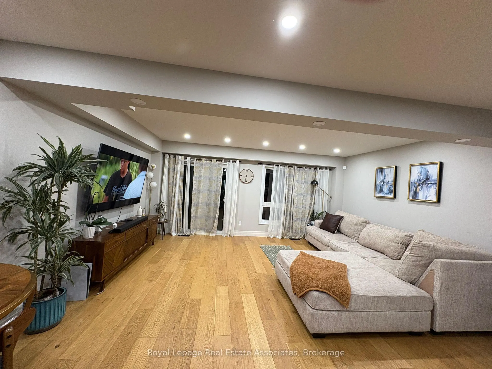 165 Westmeadow Drive