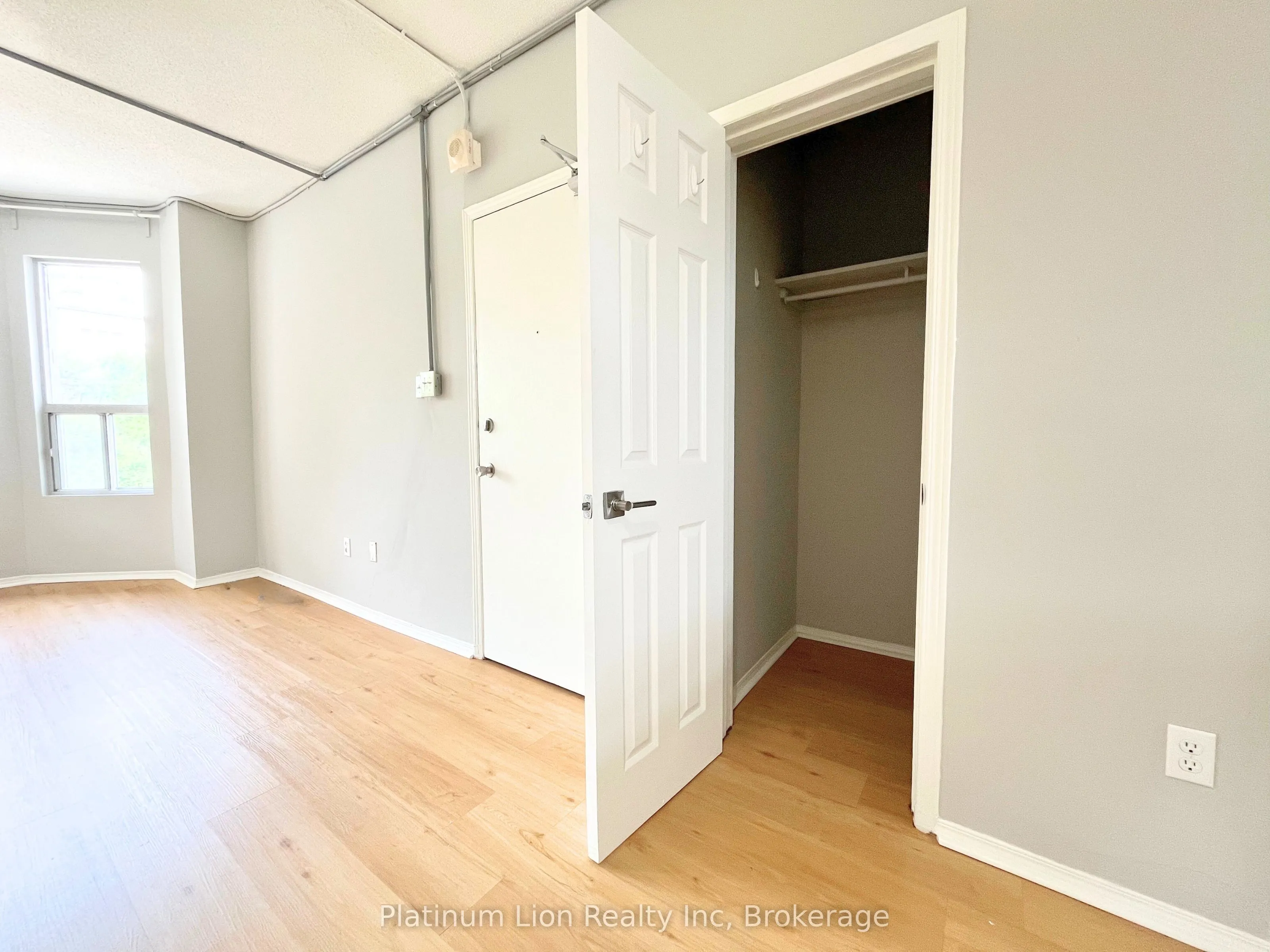 121 Park Street S, #5