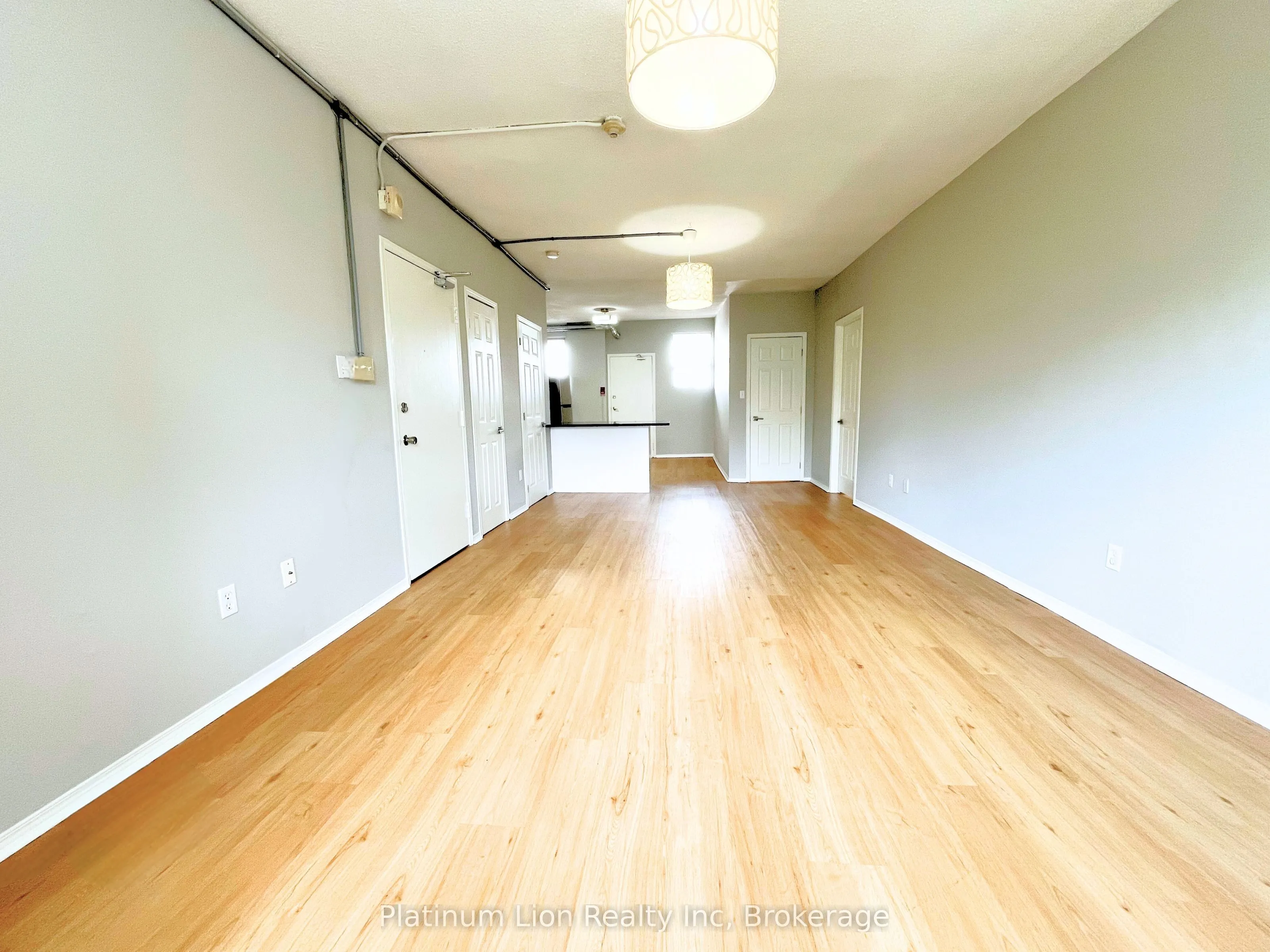 121 Park Street S, #5