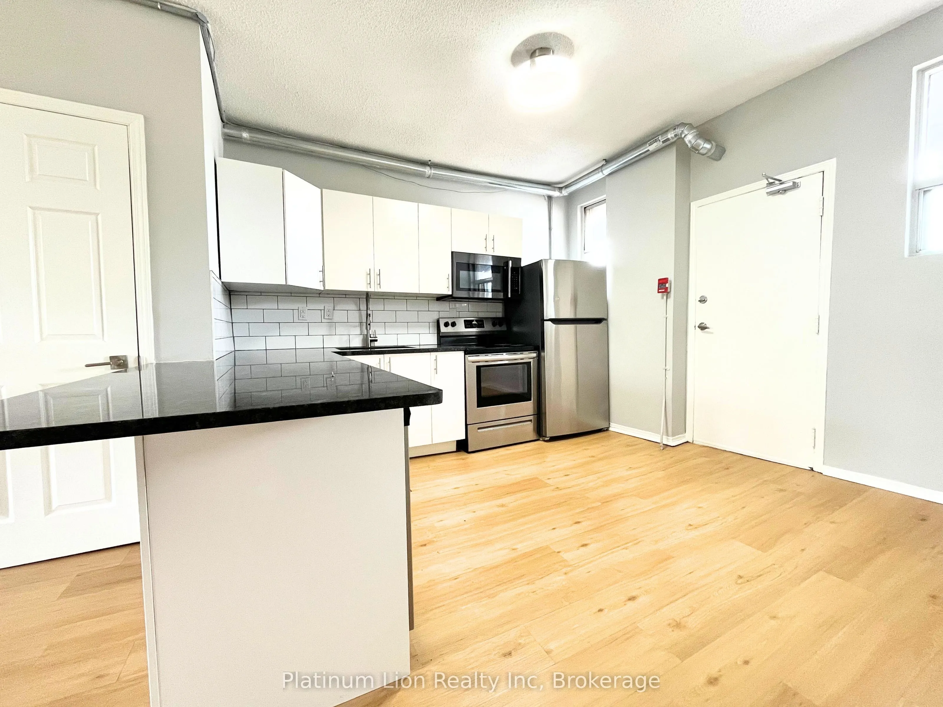 121 Park Street S, #5