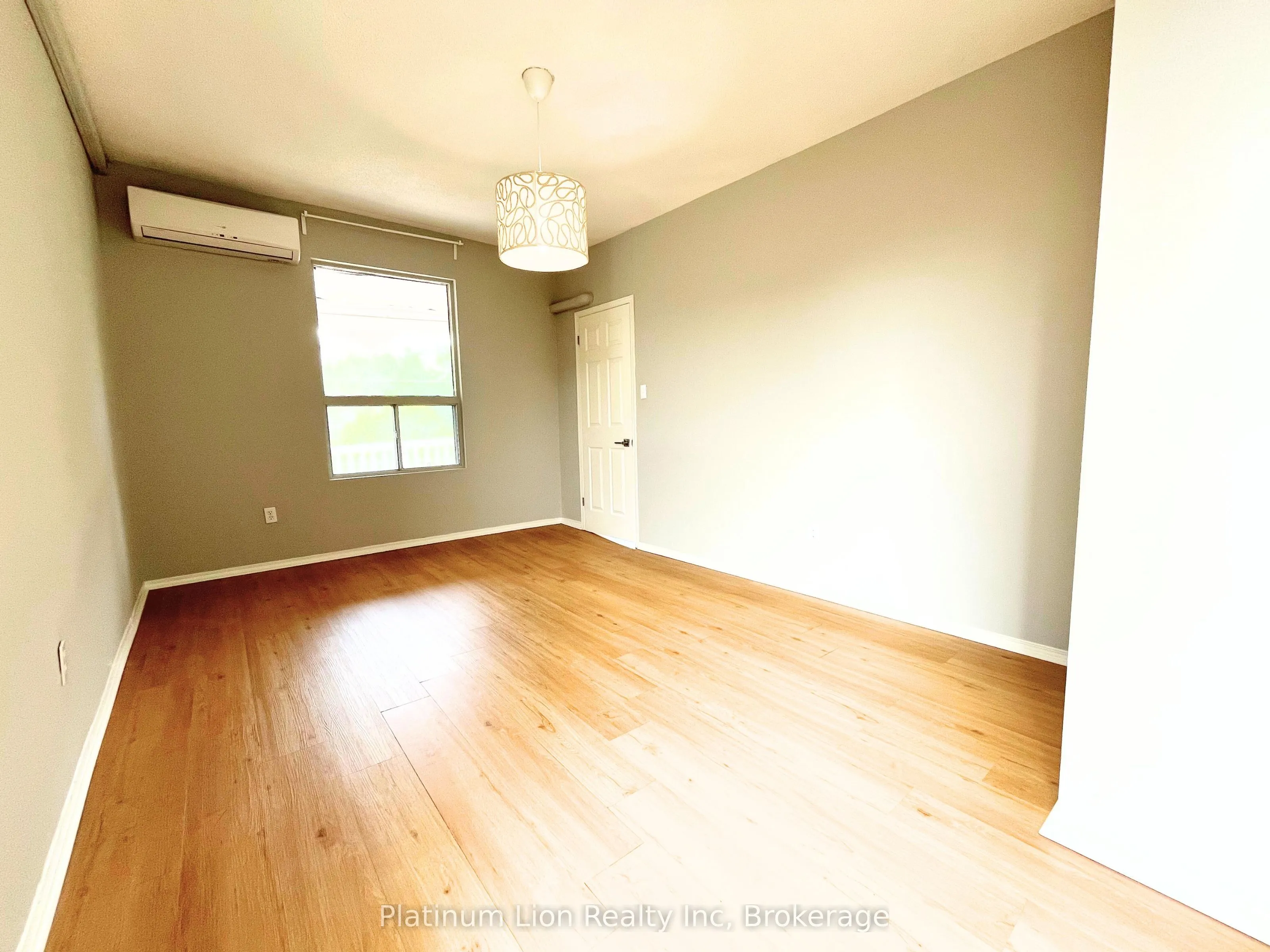 121 Park Street S, #5