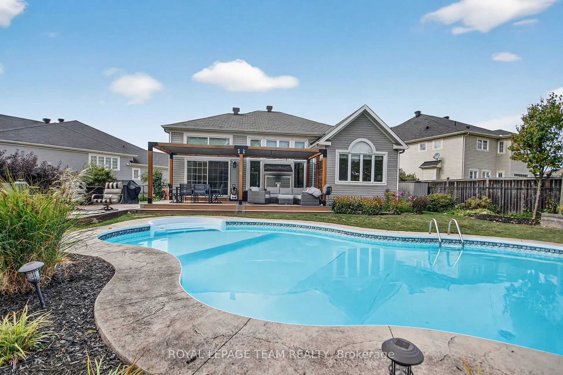 128 Chenoa Way