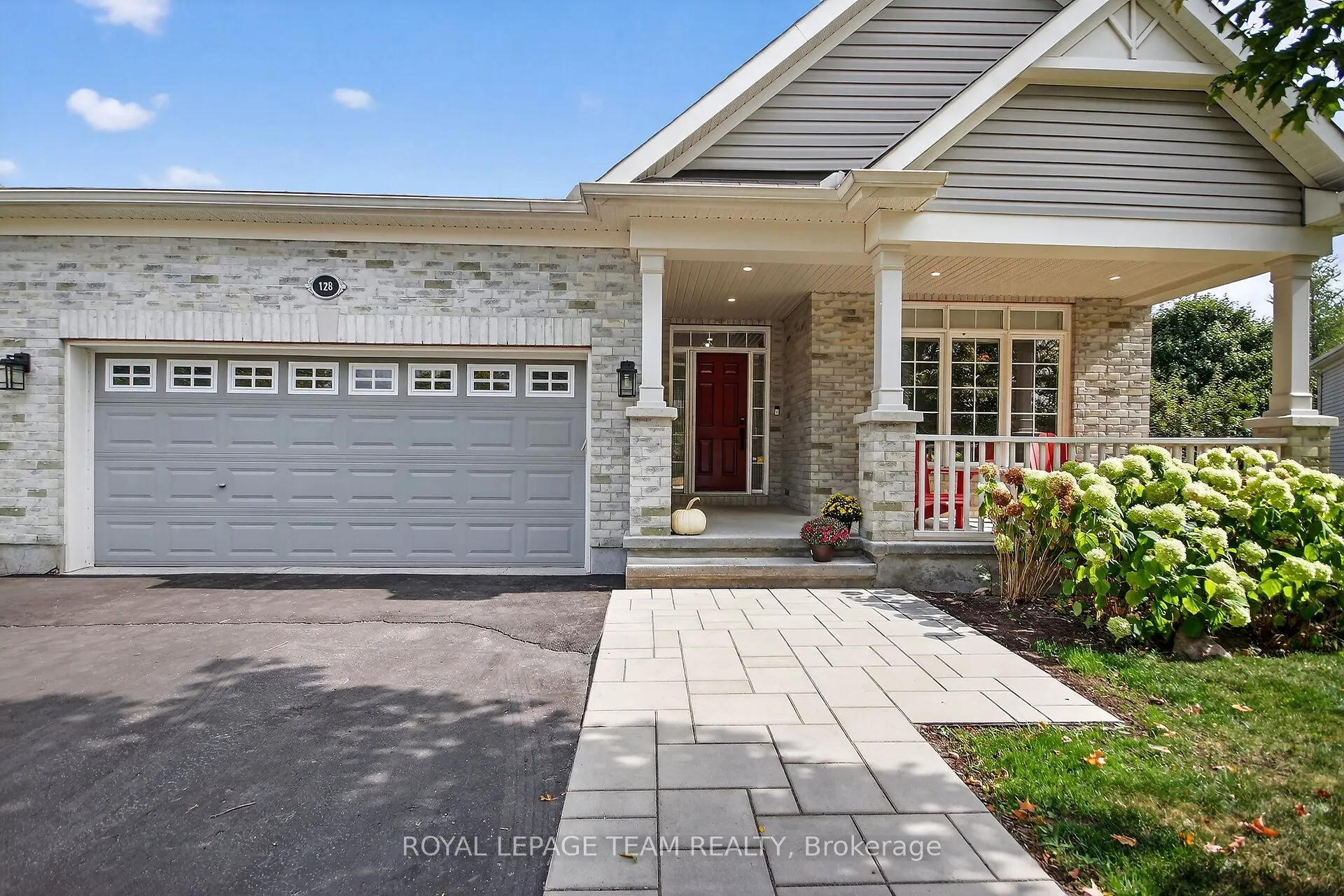 128 Chenoa Way