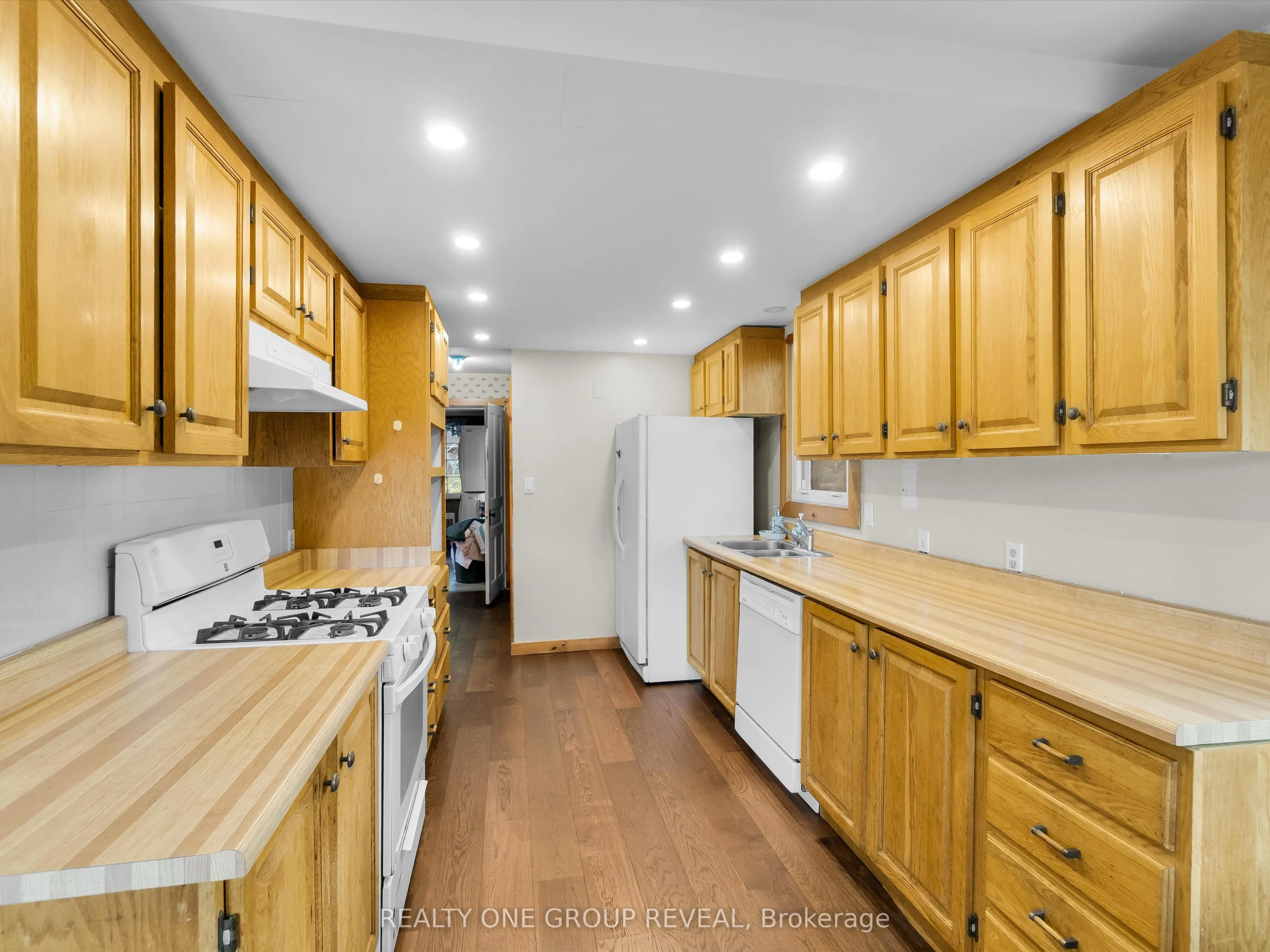 1067 River Street, #2