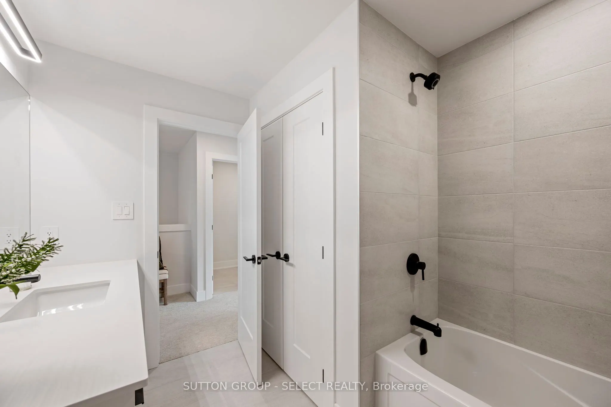 1175 Riverbend Road, #32