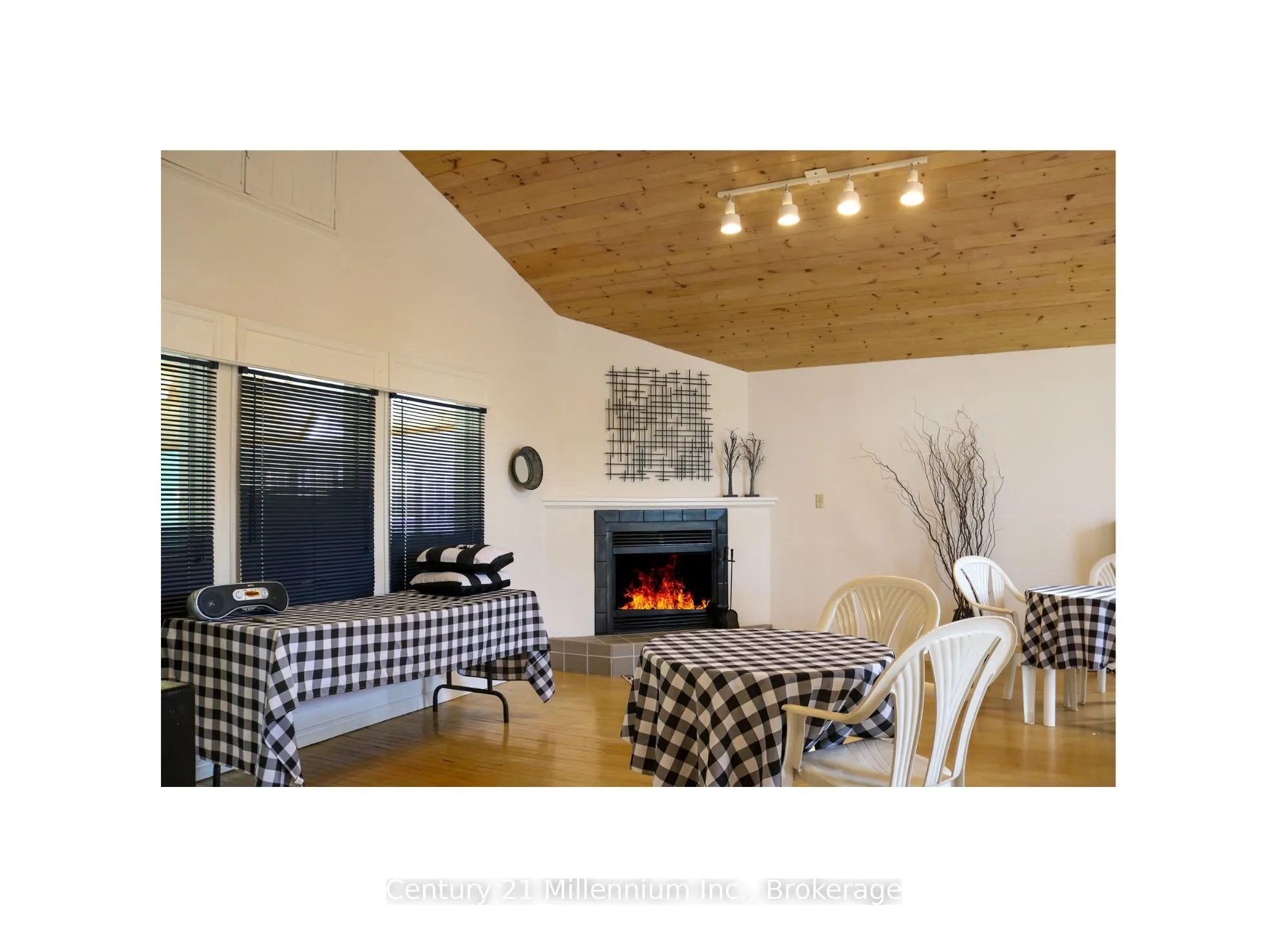 83 Victoria Street, #7