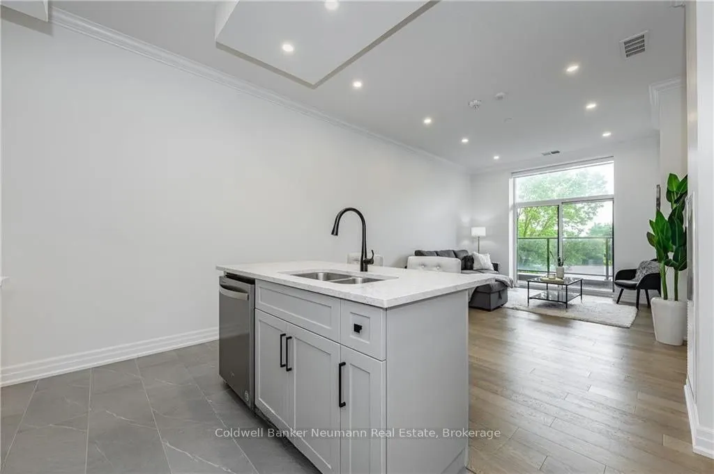 1878 GORDON Street, #114