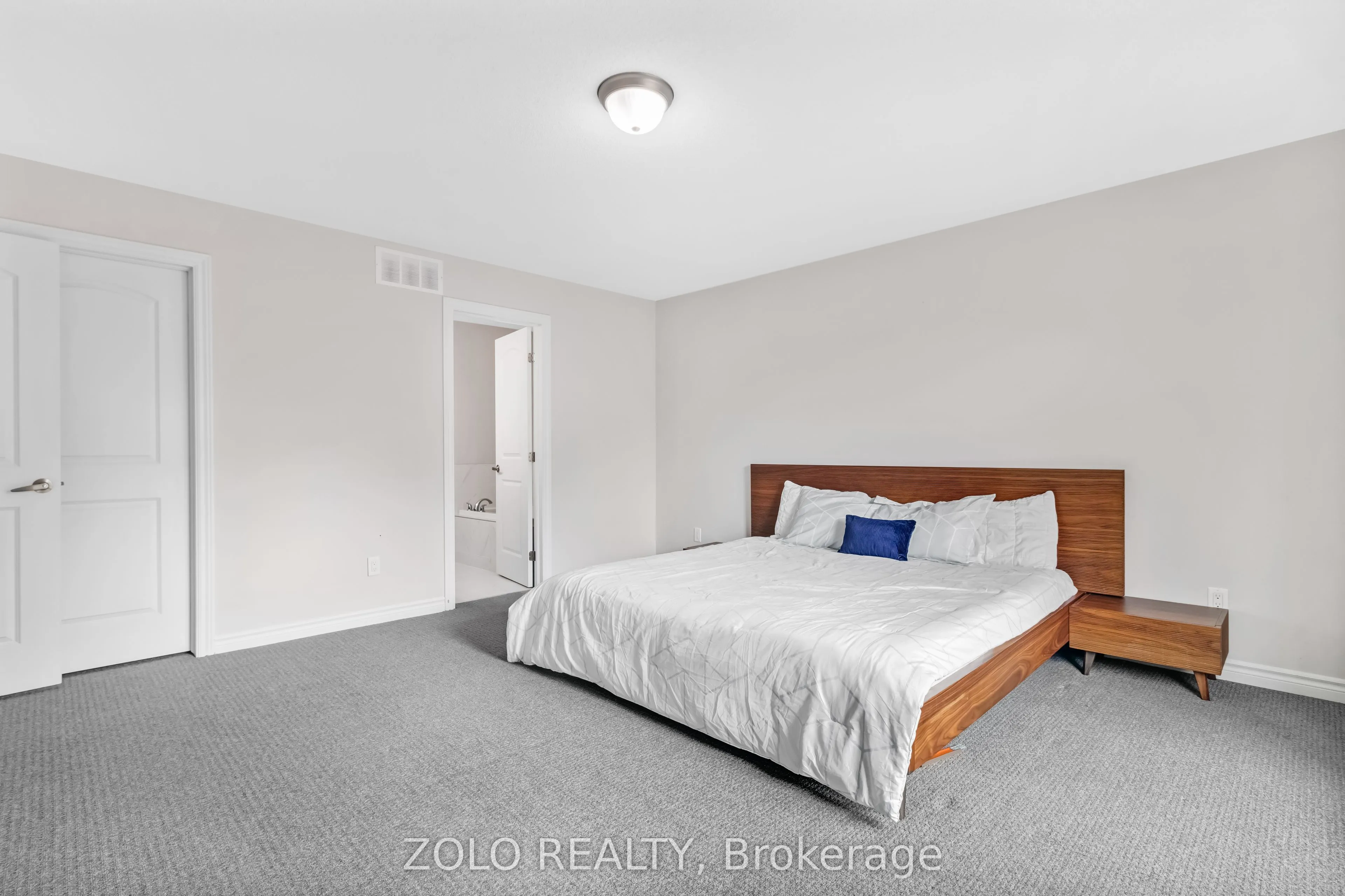 20 Coppermine Street