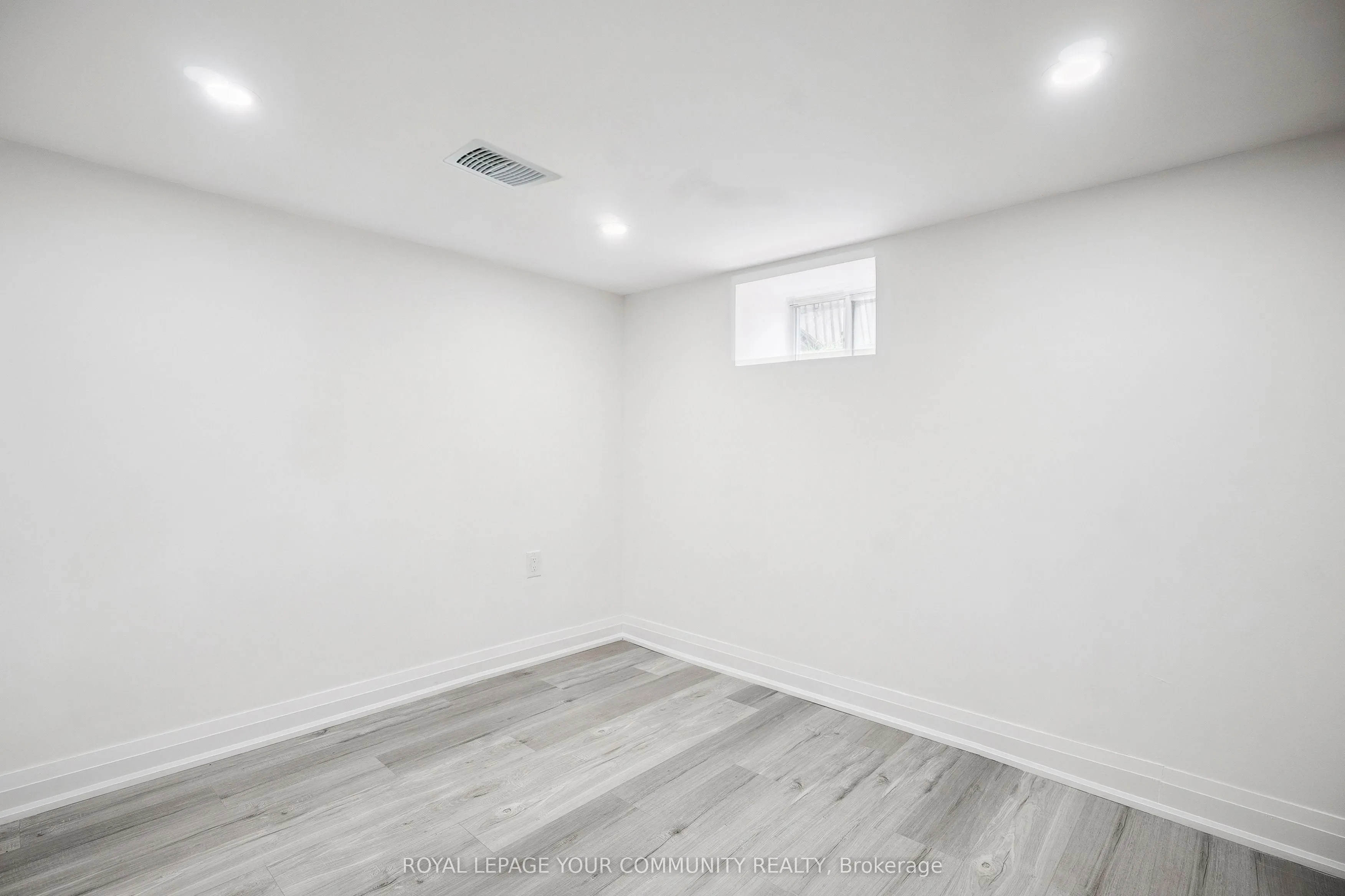 8 Merchison Avenue