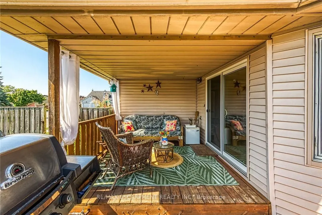 35 Highland Boulevard