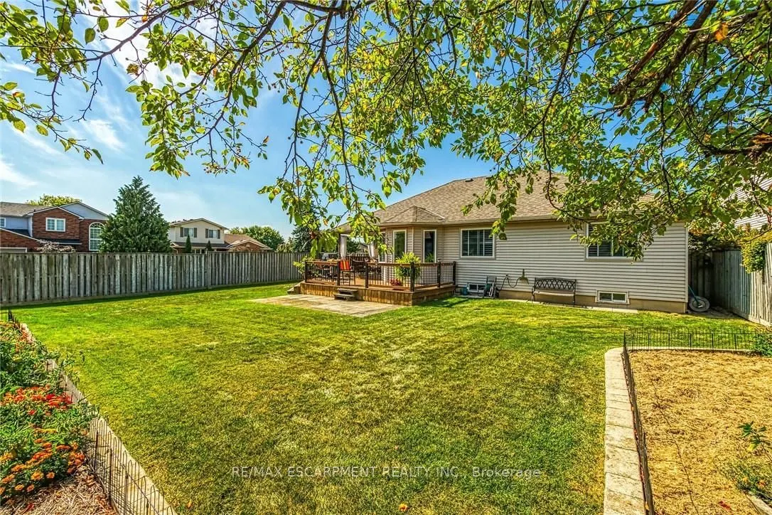 35 Highland Boulevard