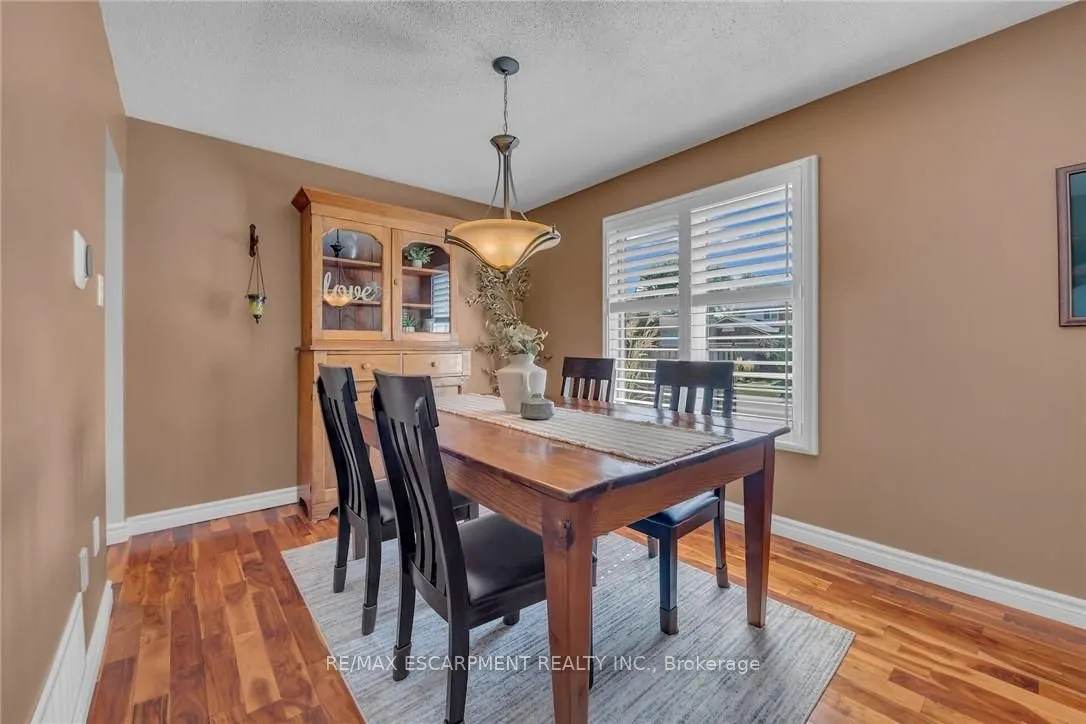 35 Highland Boulevard